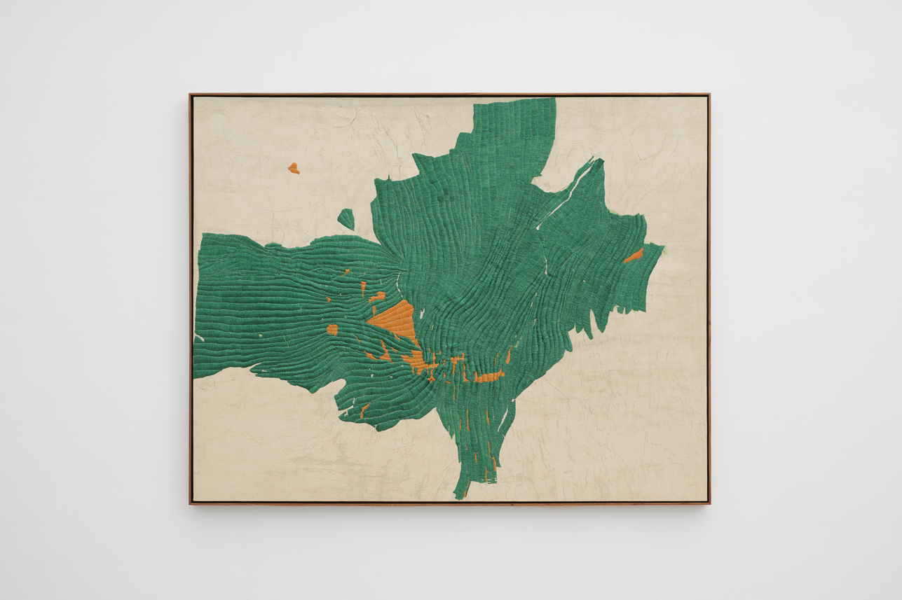 Asemahle Ntlonti, Gqomgqayo (2025) | Acrylic paint, paper, acrylic gel, and leno thread on canvas, 153 x 193.5 x 6.5 cm