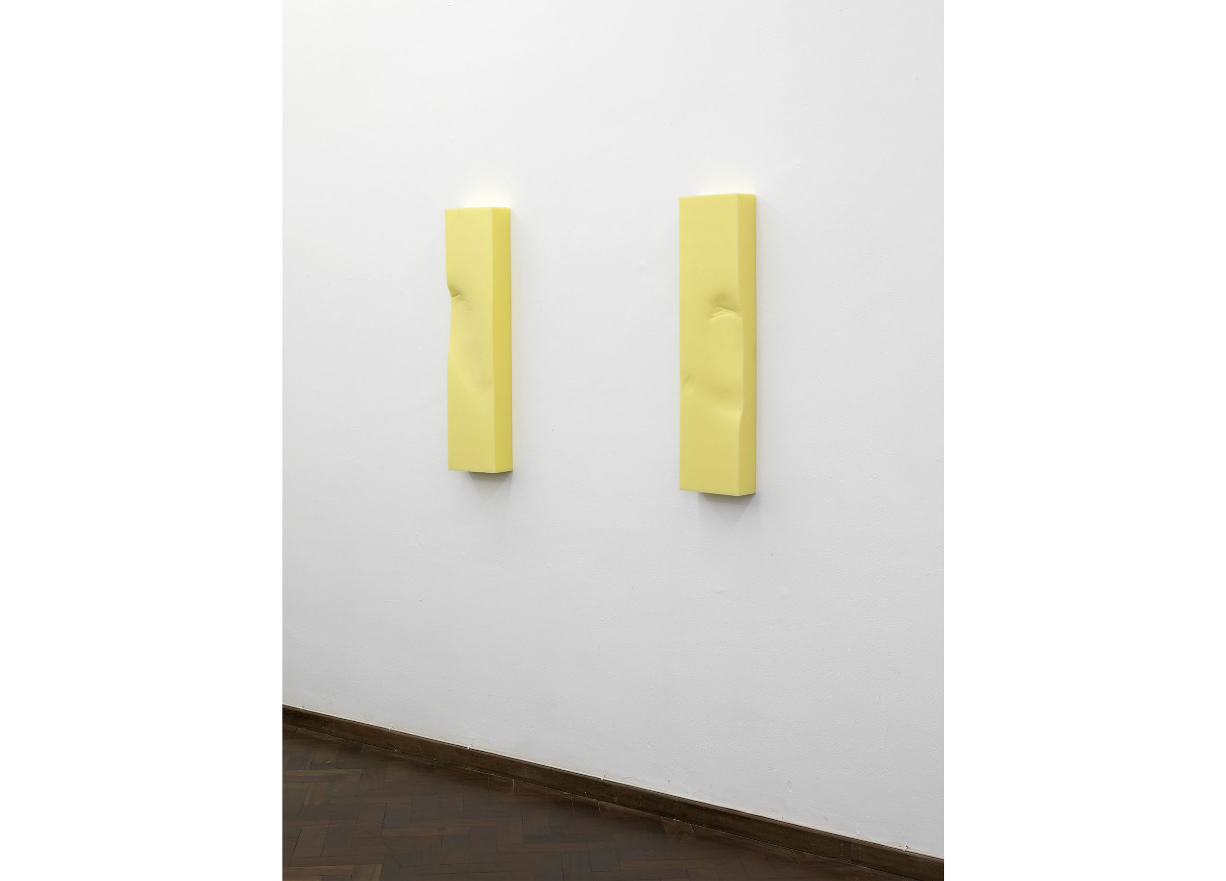 Leaning Works 2014 Yellow memory foam 80 × 20 × 8cm In collaboration with Peter Saville Cabinet Gallery, London (15 May – 21June 2014)