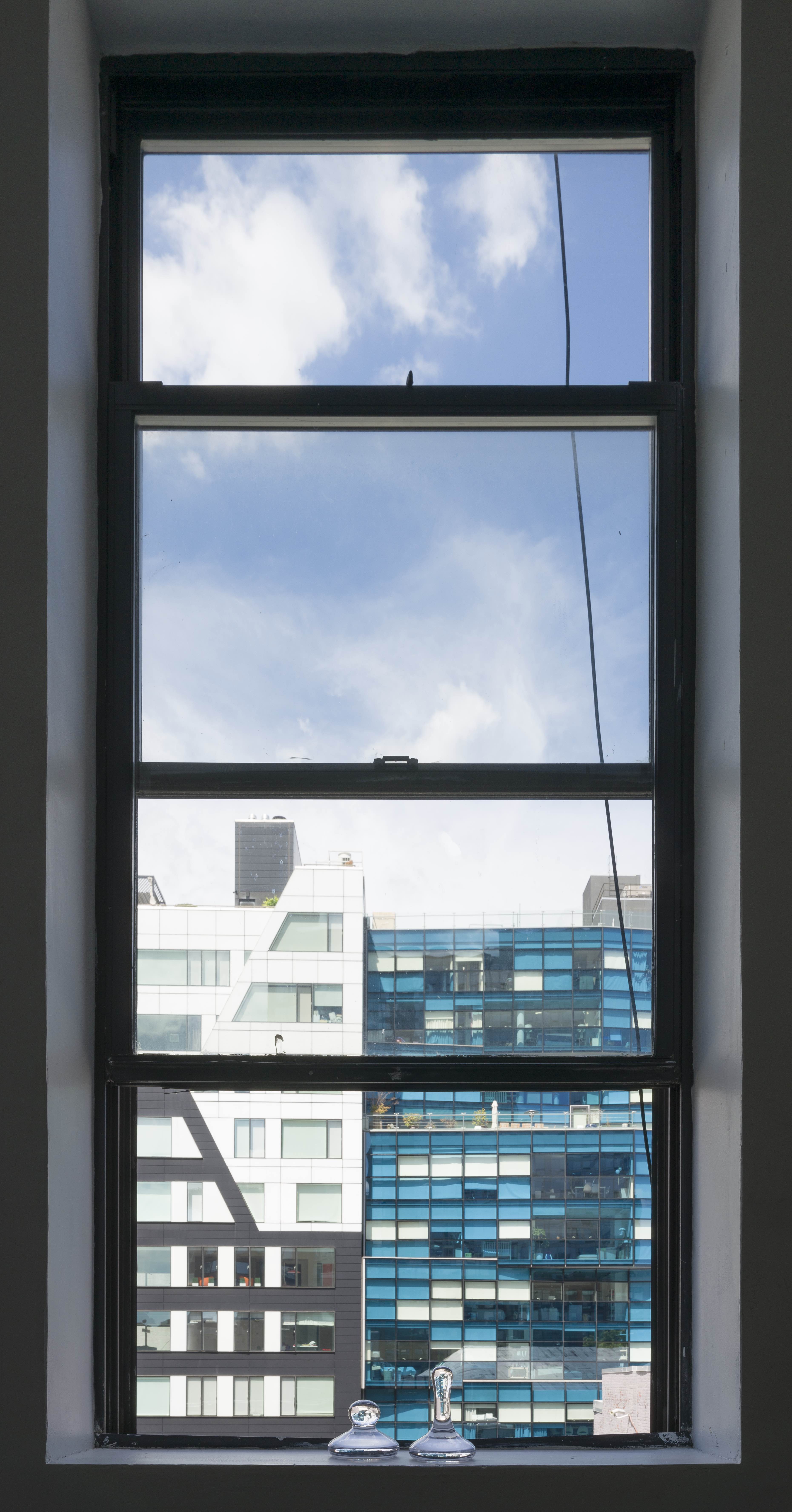 Jason Hirata, Colleagues, 2 Mullers, 2020. Glass, 3 1&frasl;2 x 5 inches (9 cm x 13 cm) 4 x 3 inches (10 cm x 8 cm)