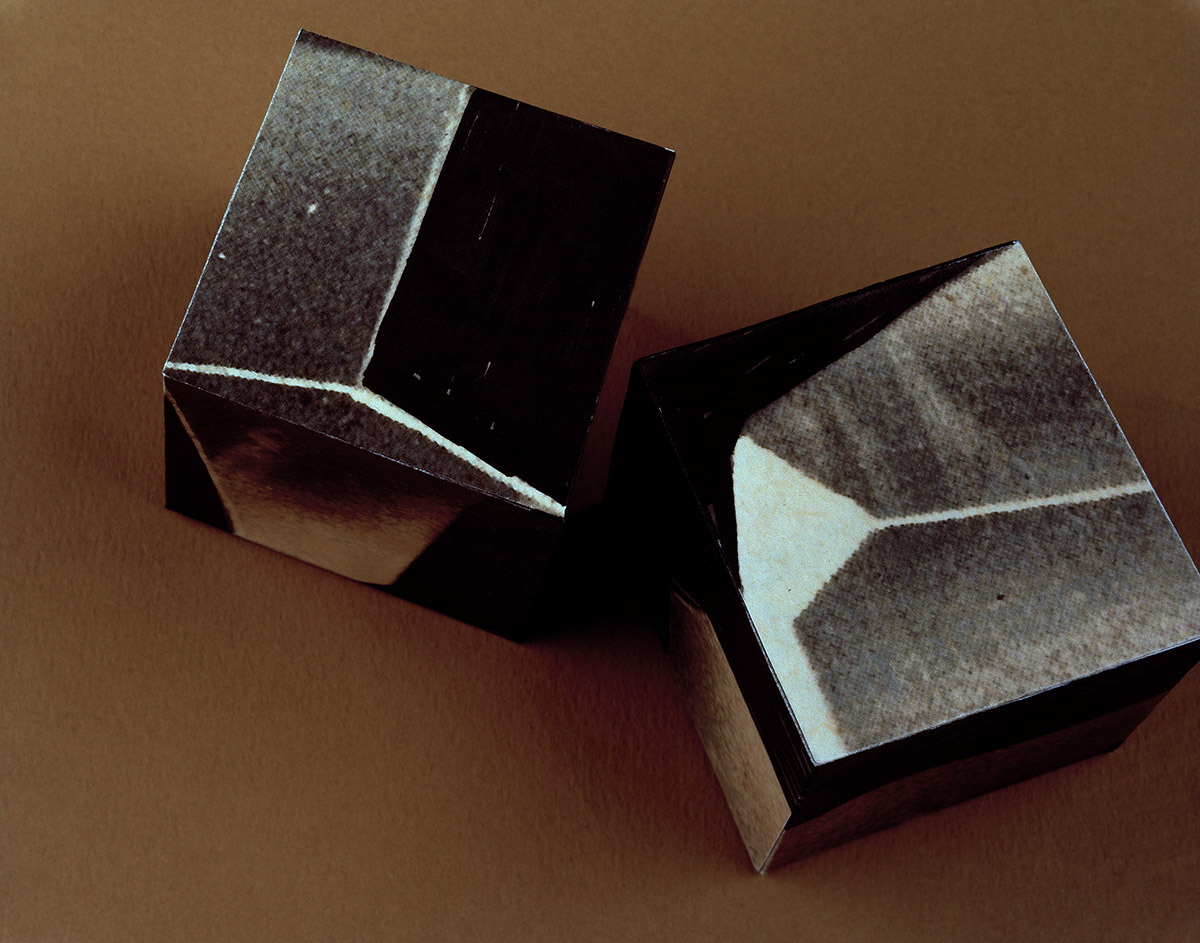 «OHNE TITEL» 2012, Fotografie, Pigmentprint auf Hahnemühlepapier, 55 x 70 cm