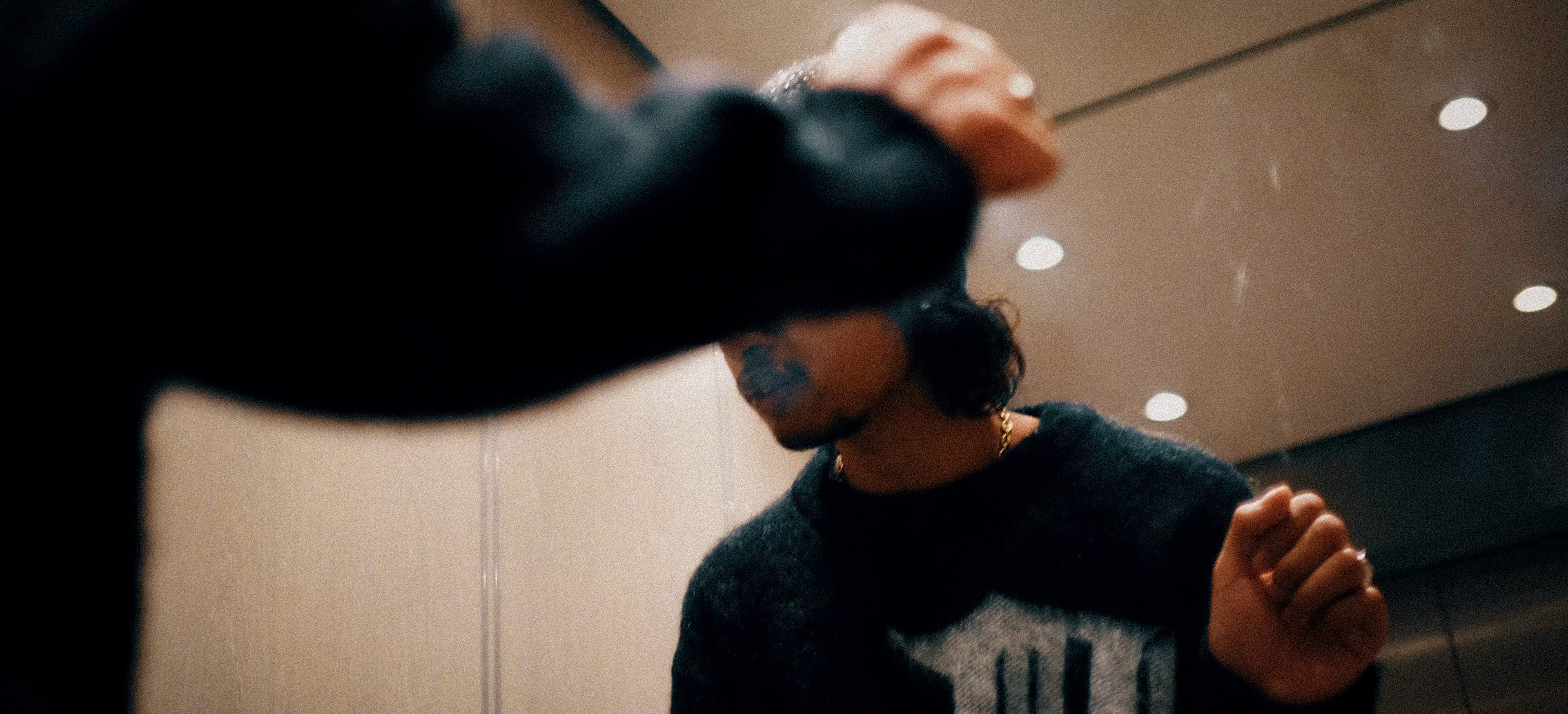 MANGOJEFE  — AALIYAH MV