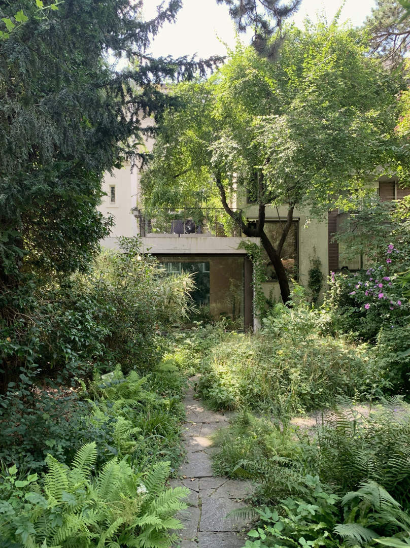 Follow us on Instagram @staehelinmeyer