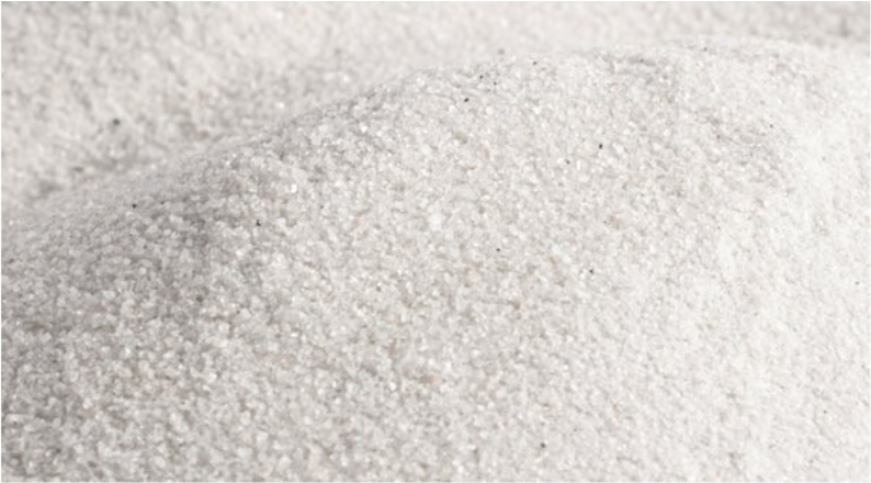 On the top of the plastic material, I decide to use sand which is nice and light, easily visualize vibrations.