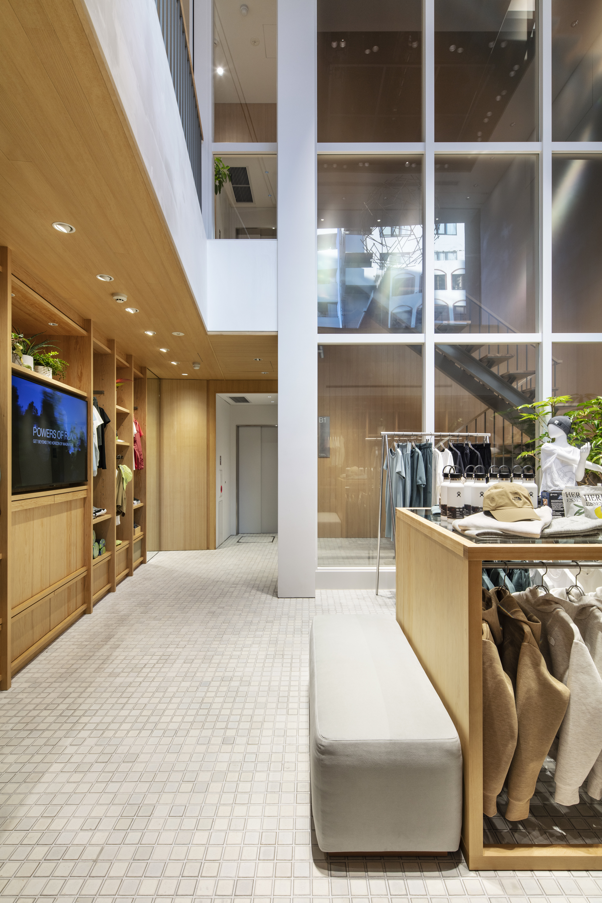 柱間 jianke Studio Goldwin Harajuku Building - Studio Hashimura