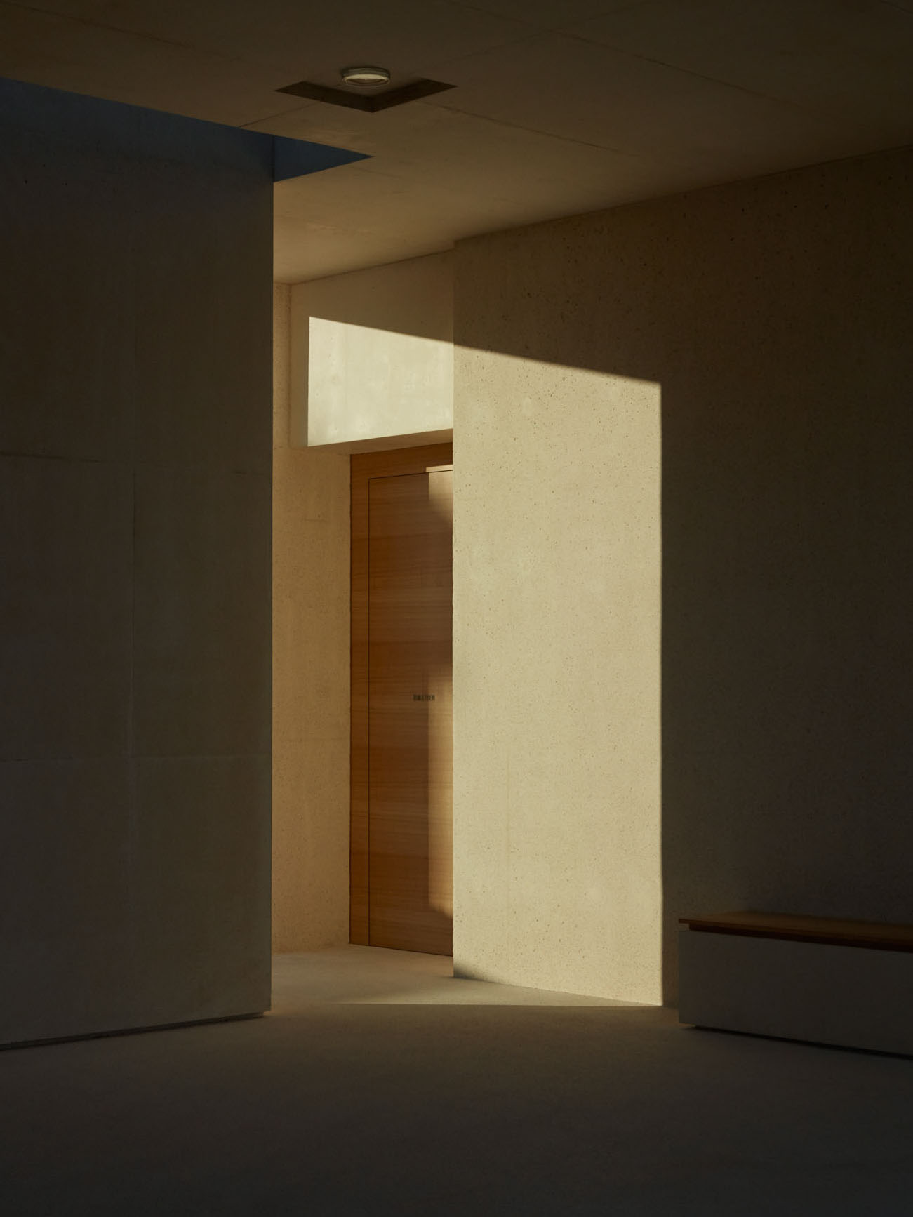 Tom Munz, Abdankungshalle, Oberriet, 2016