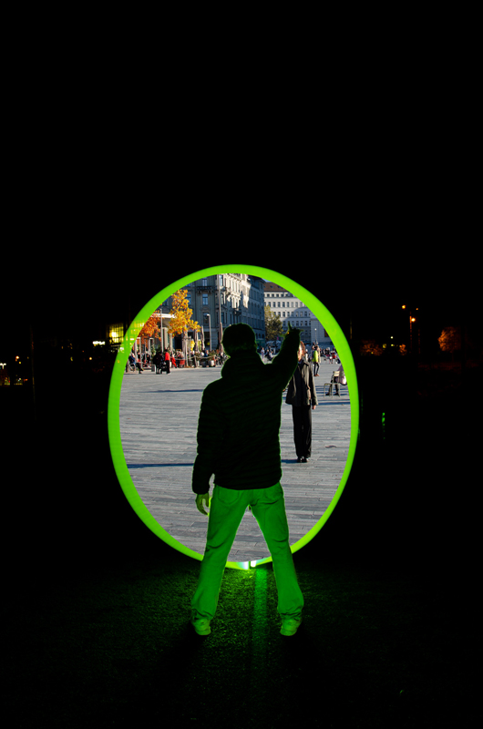 A GLIMPSE OF ANOTHER WORLD  von Daniel Ribeiro