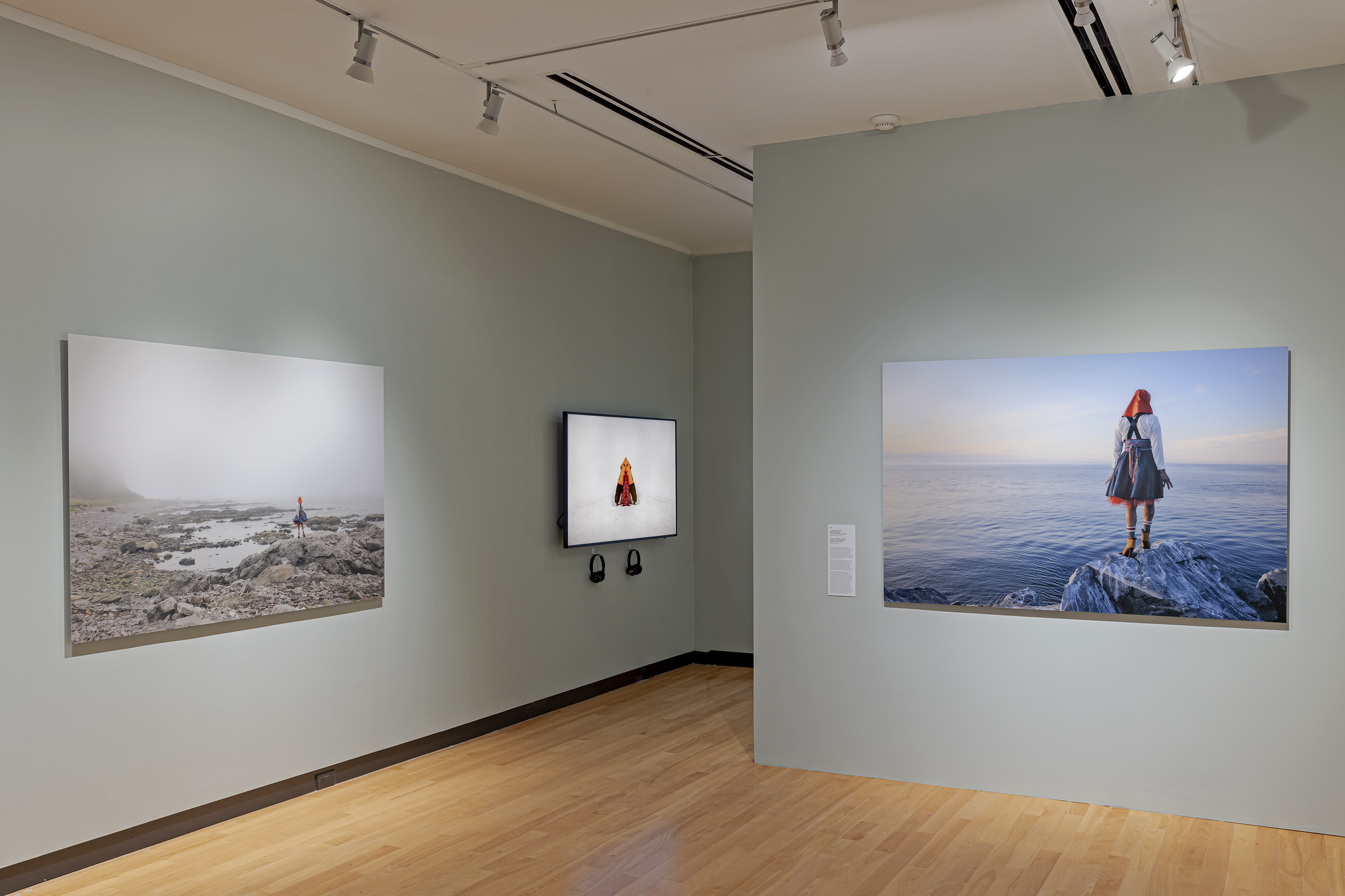 Left to right: 2Fik, Les Grosses Roches, 2019. Digital print, Dibond mounted. Helio Eudoro, O Manto da Invisibilidade 3, 2017. Video, 06:22 min (Music: Milton Nascimento, Clube da Esquina N2). 2Fik, Sur le Bord, 2019. Digital print, Dibond mounted.