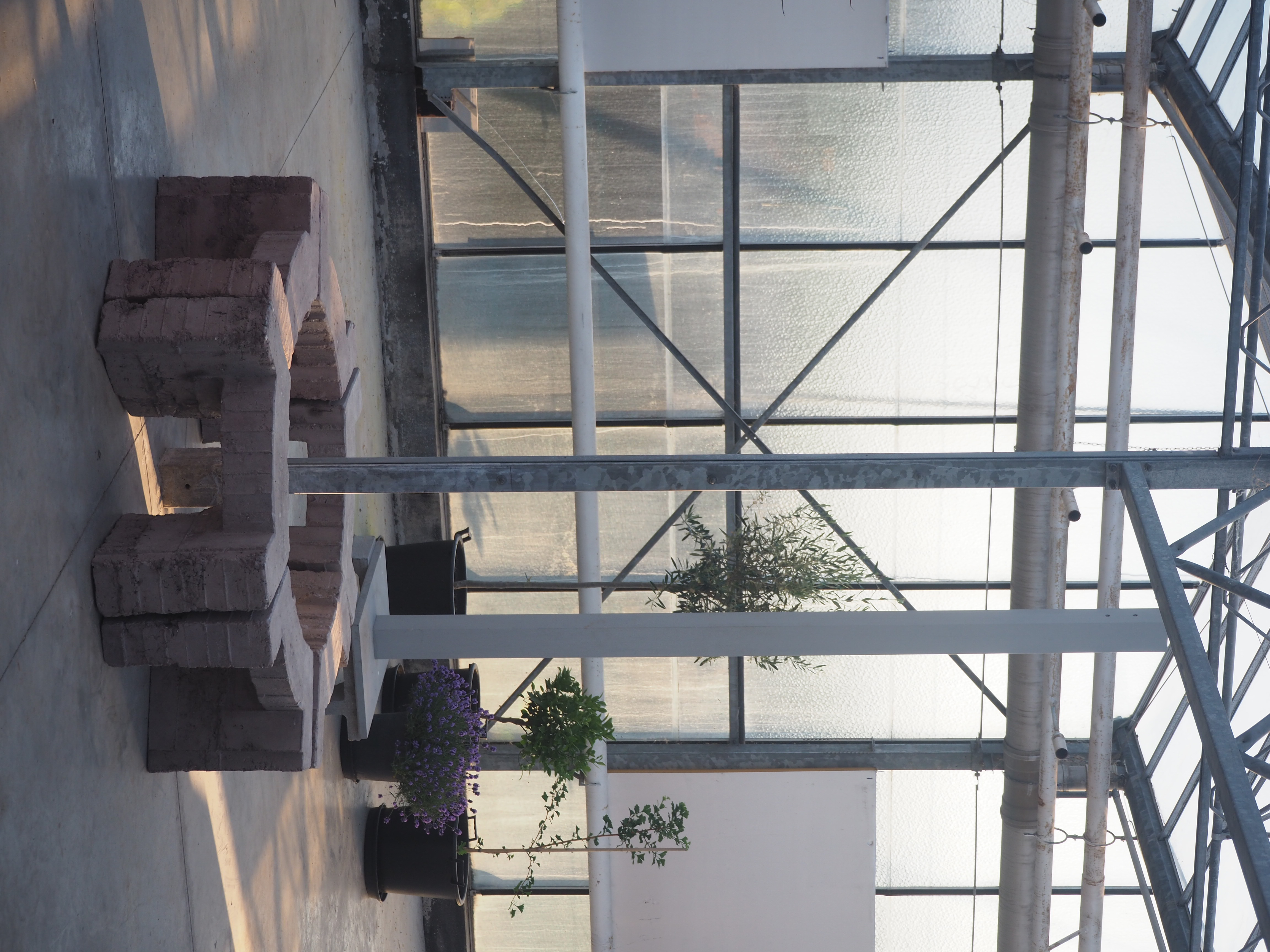 Brick Casts – Around a Column, Bram Vanderbeke, 2021