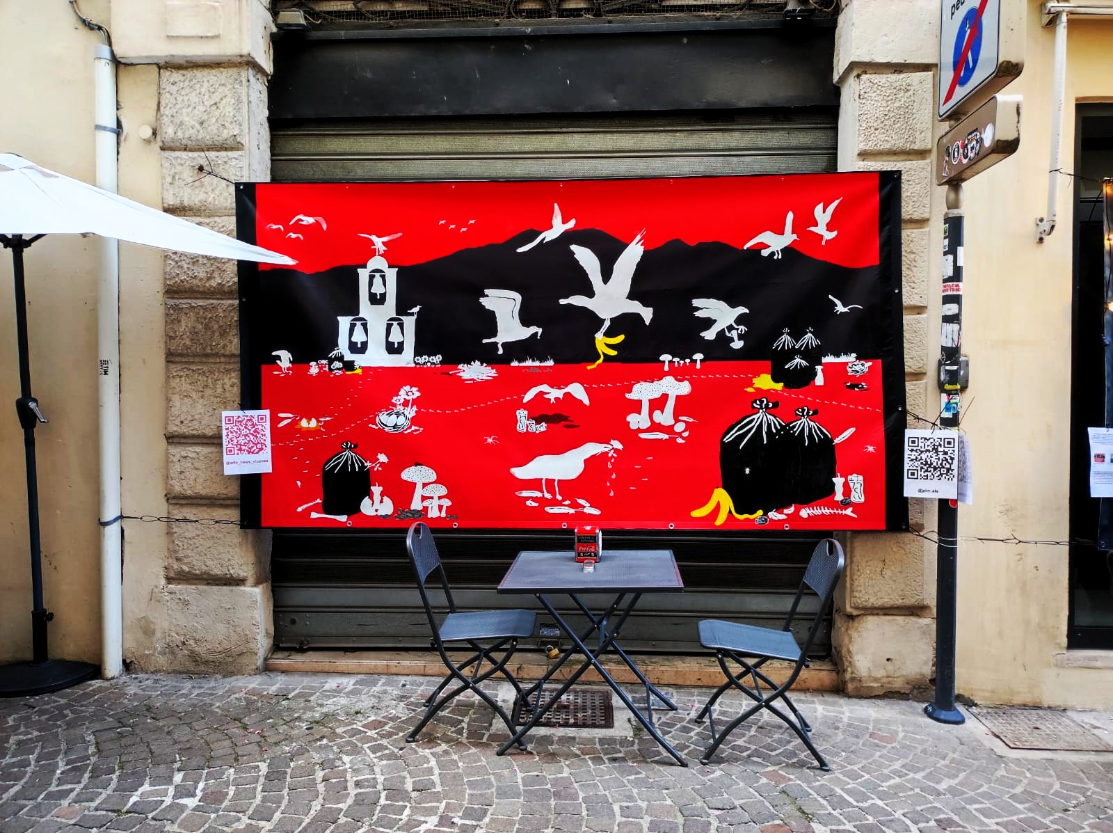 Hunger; acrylic on pvc, 307 x 164 cm 