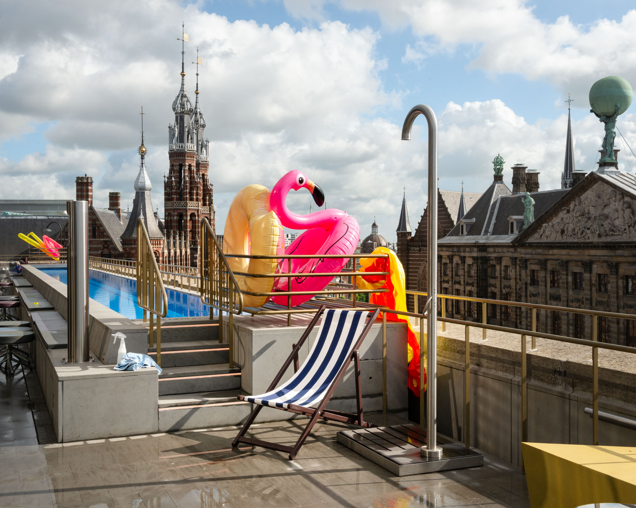 W Hotel, Amsterdam (Noord-Holland) - Situated on the roof of the 'W Hotel' and with a view at the Royal Palace. If you spend enough money on food and drinks, you can swim in the 0,9 x 22 meter sized pool for "free".