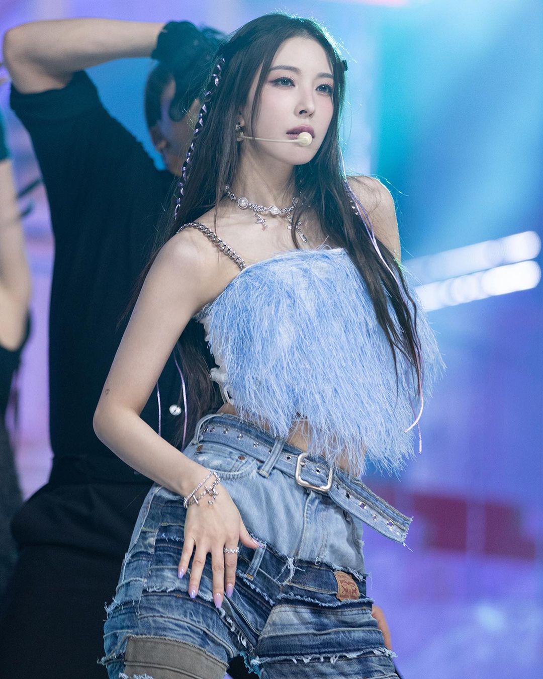 BoA wearing Trinity 03