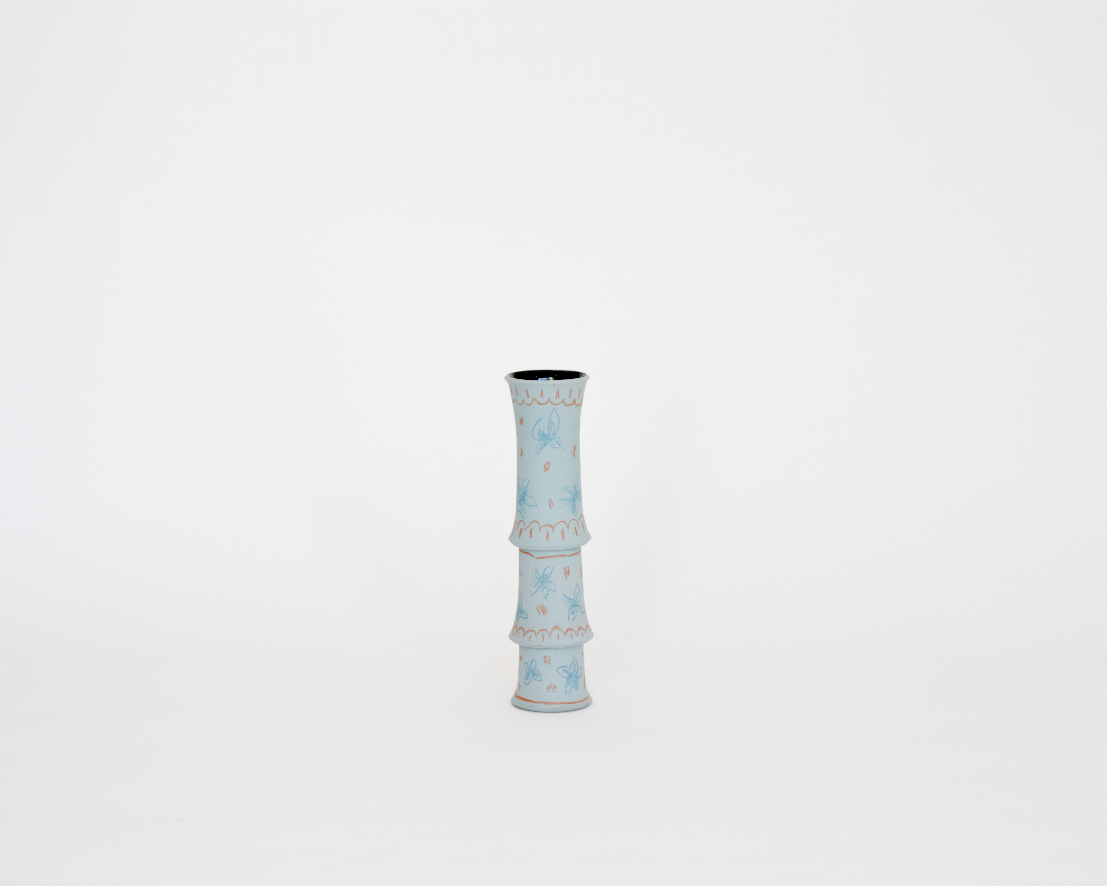 CADNHOLDERS VASE 95$ SOLD