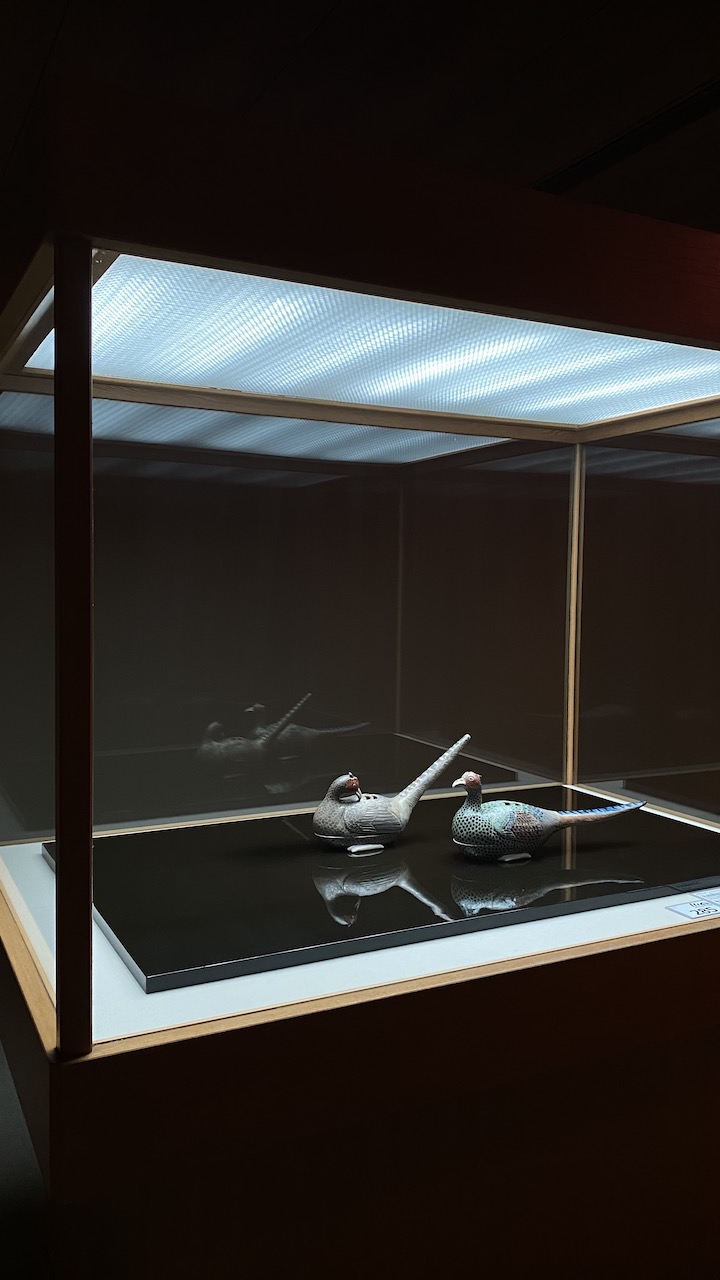 Pheasant incense holders by Nonomura Ninsei displayed at the Kanazawa Prefectural Museum of Art.