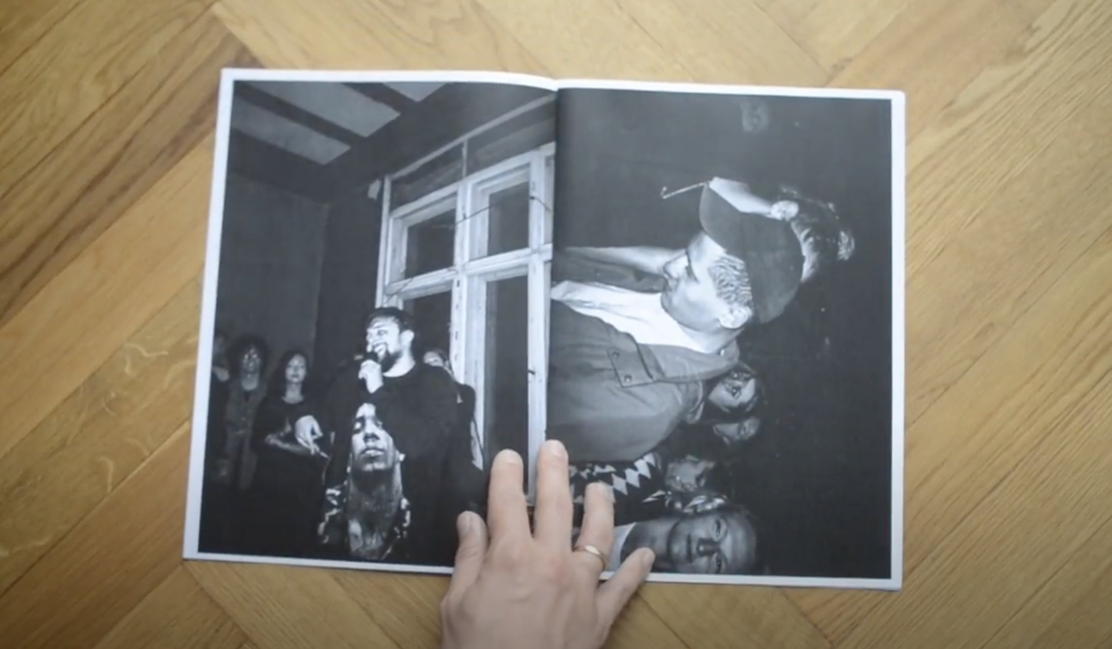 Video by Photobook Club Tr&oacute;jmiasto