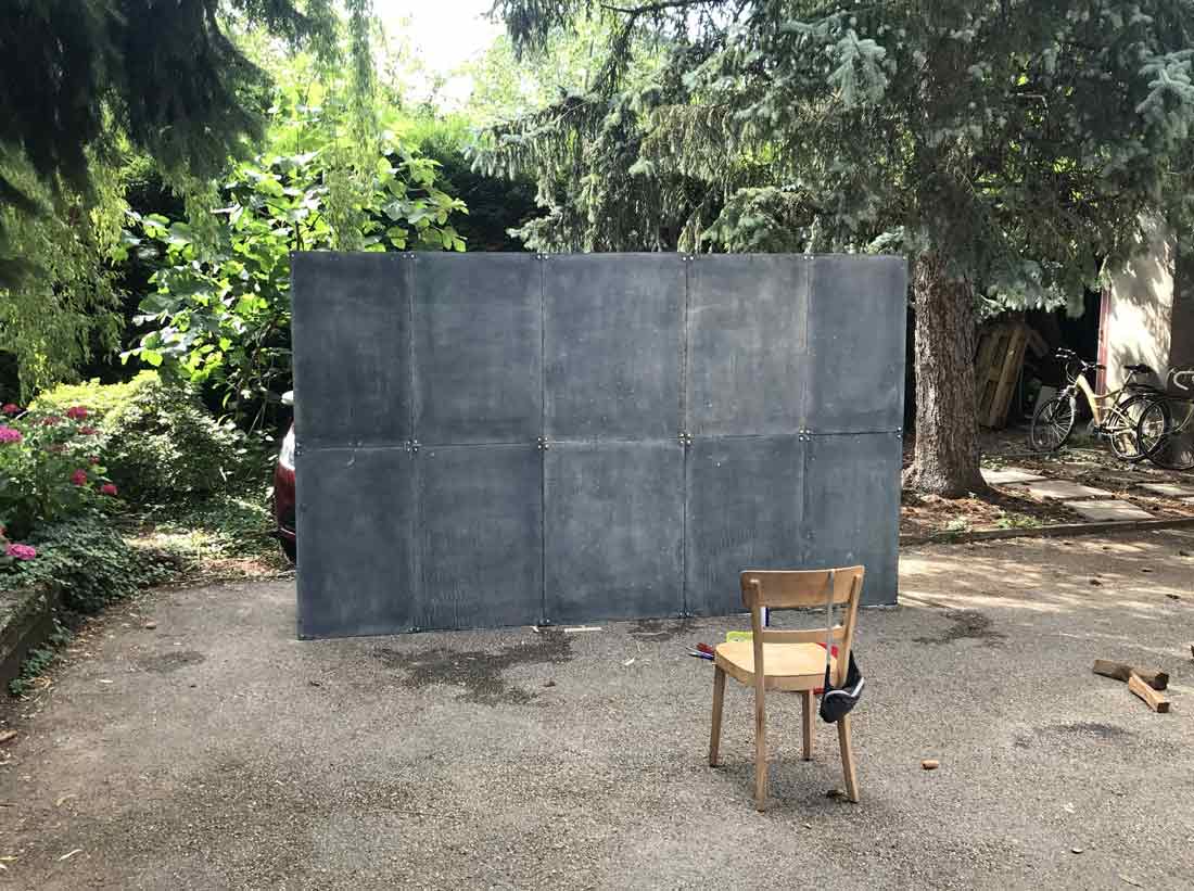 L'écran avant d'être repeint, 2024