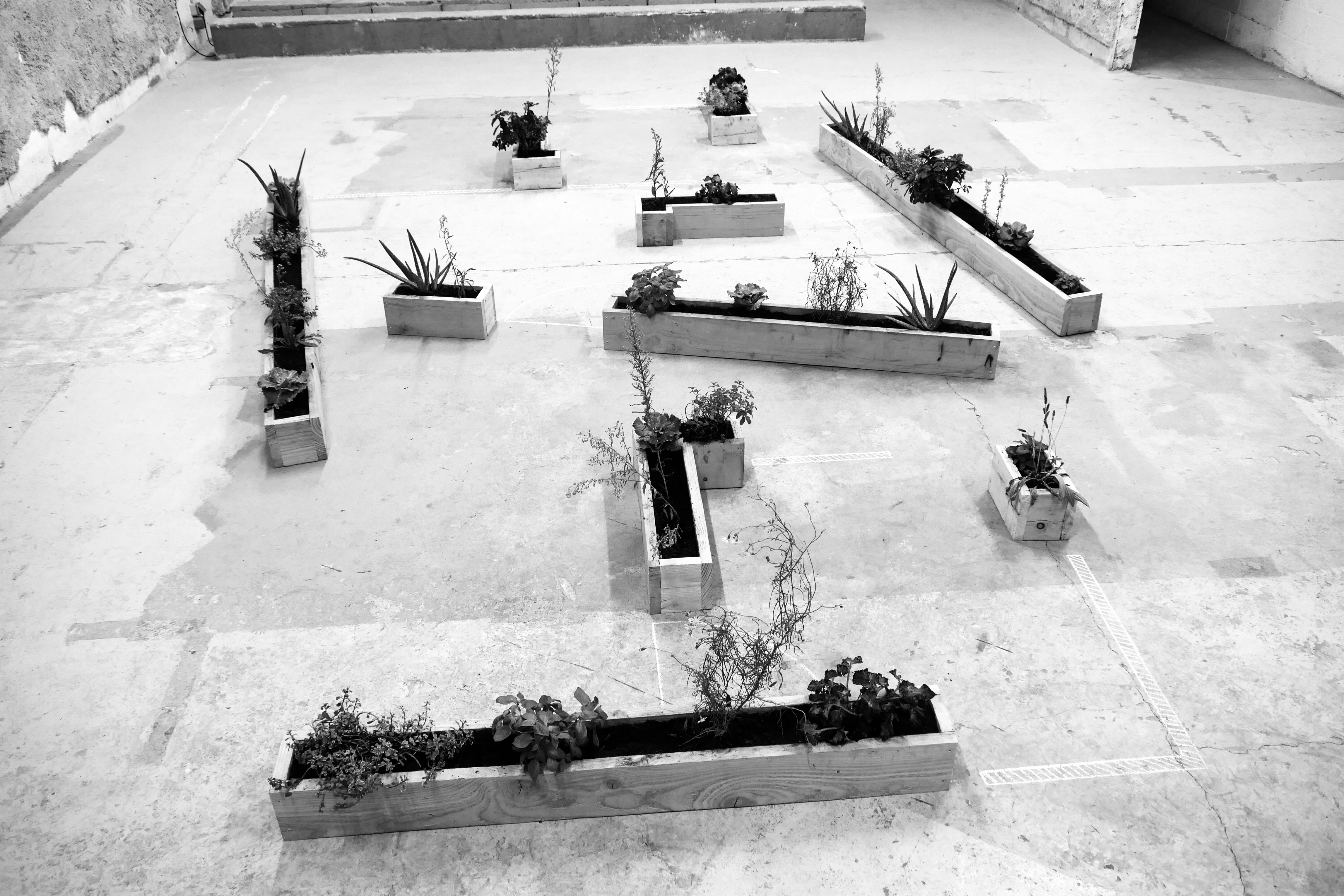 Do not demolish the load-bearing walls, 2023