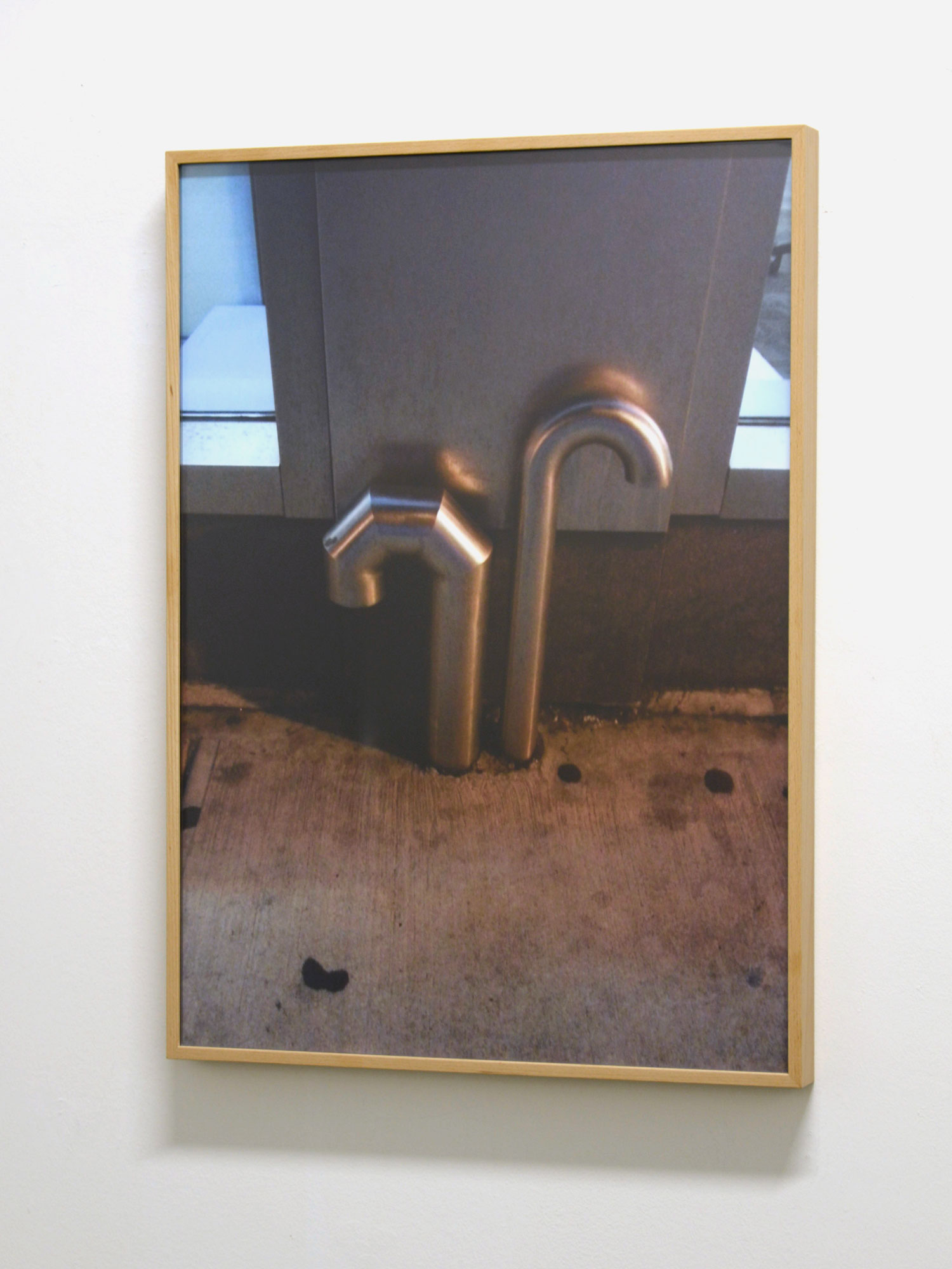 Assembly &amp; Curvature, 2014C-Print70 x 50 cm.