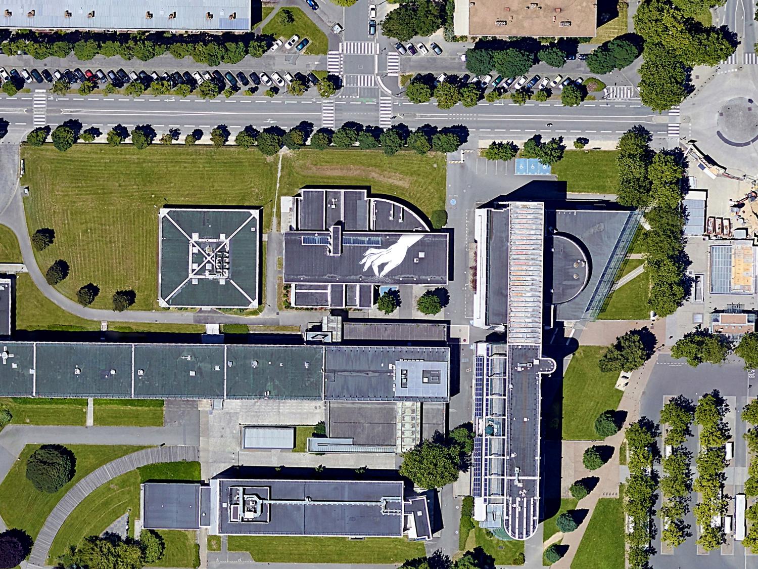 ︎ "The invisible CO2 hand" (2019)" + INFO