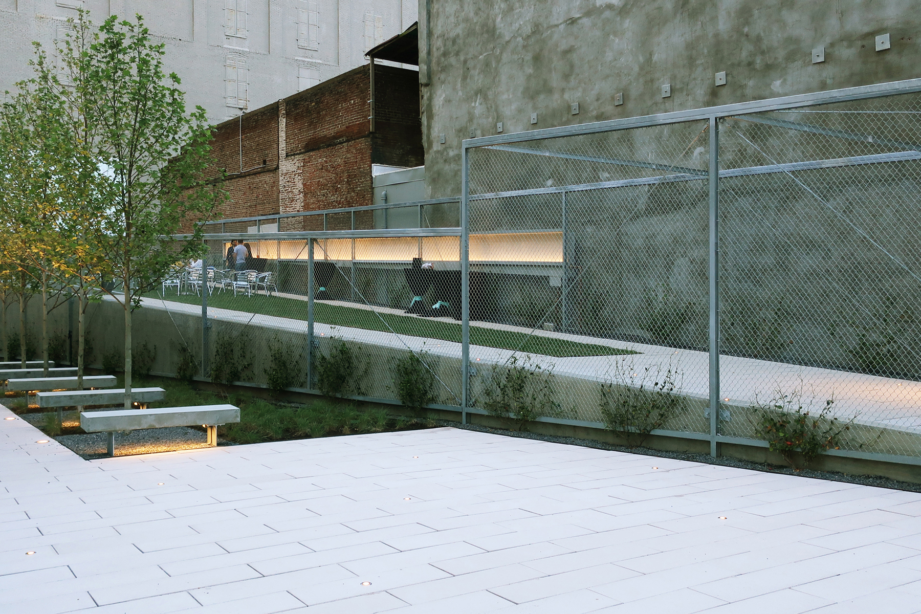 ● View from upper plaza and waterfeature / Madison Avenue Park / Davies Toews / Role: Project Manager / Memphis, Tennessee (2014-17)