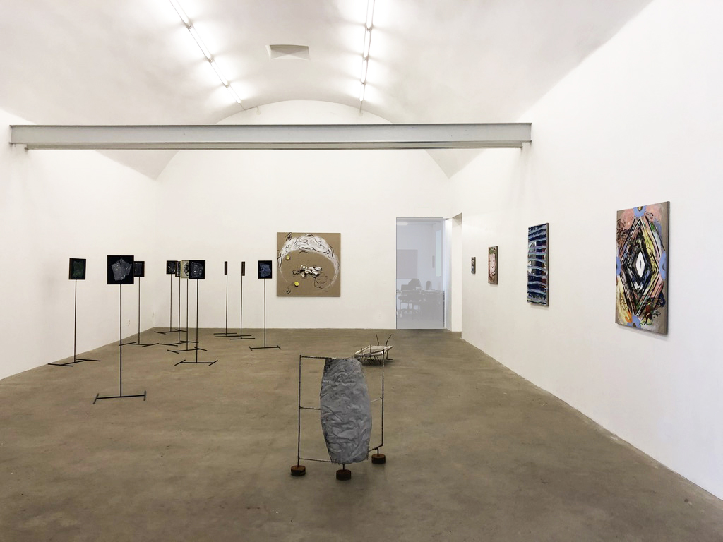 Overview, Sigrid Sandström: small paintings on steel stands, Jenny Kalliokulju: paintings on the walls and sculptures 2019