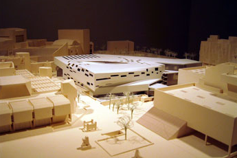 NEW BUILDING, TAMA AND OTHER FORMS (THOMAS ERBEN GALLERY 2004)