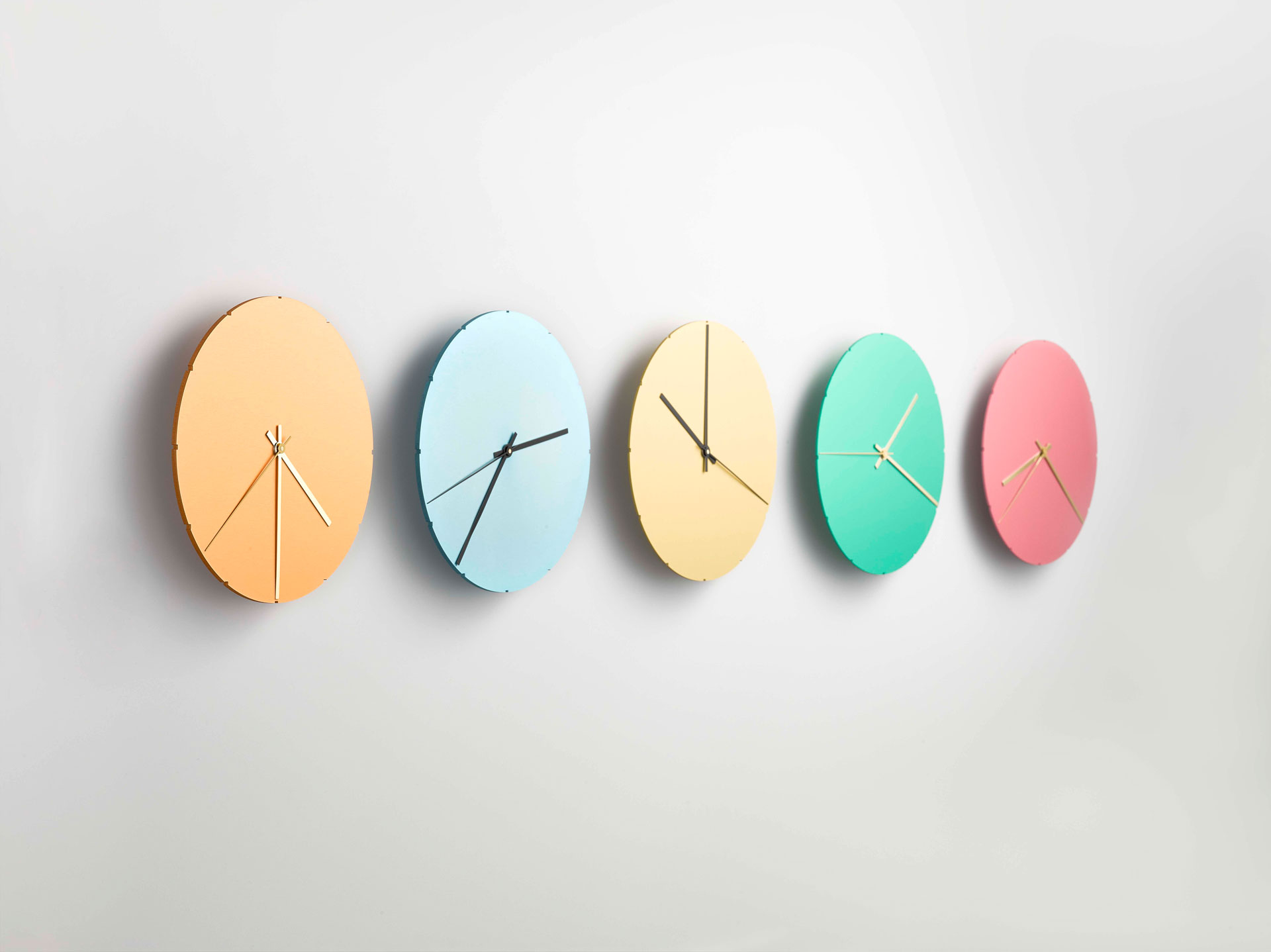 ALUCOLOR COLLECTION - 2014