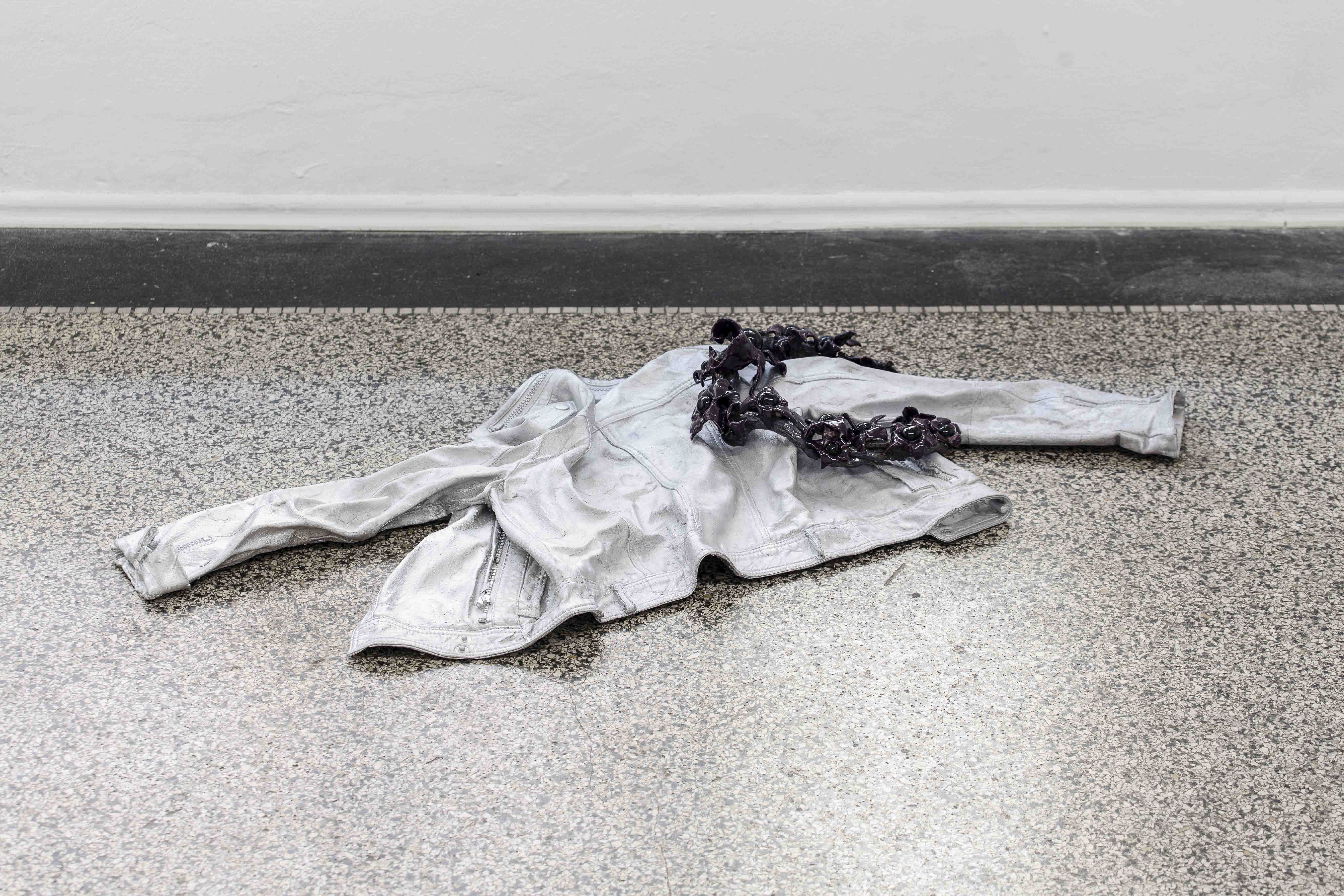 Decade of Devotion, 2021-2022, Casted aluminum and glazed ceramic, 123 x 51 x 13 cm, Photo credit Sascha Herrmann, Courtesy Anton Janizewski