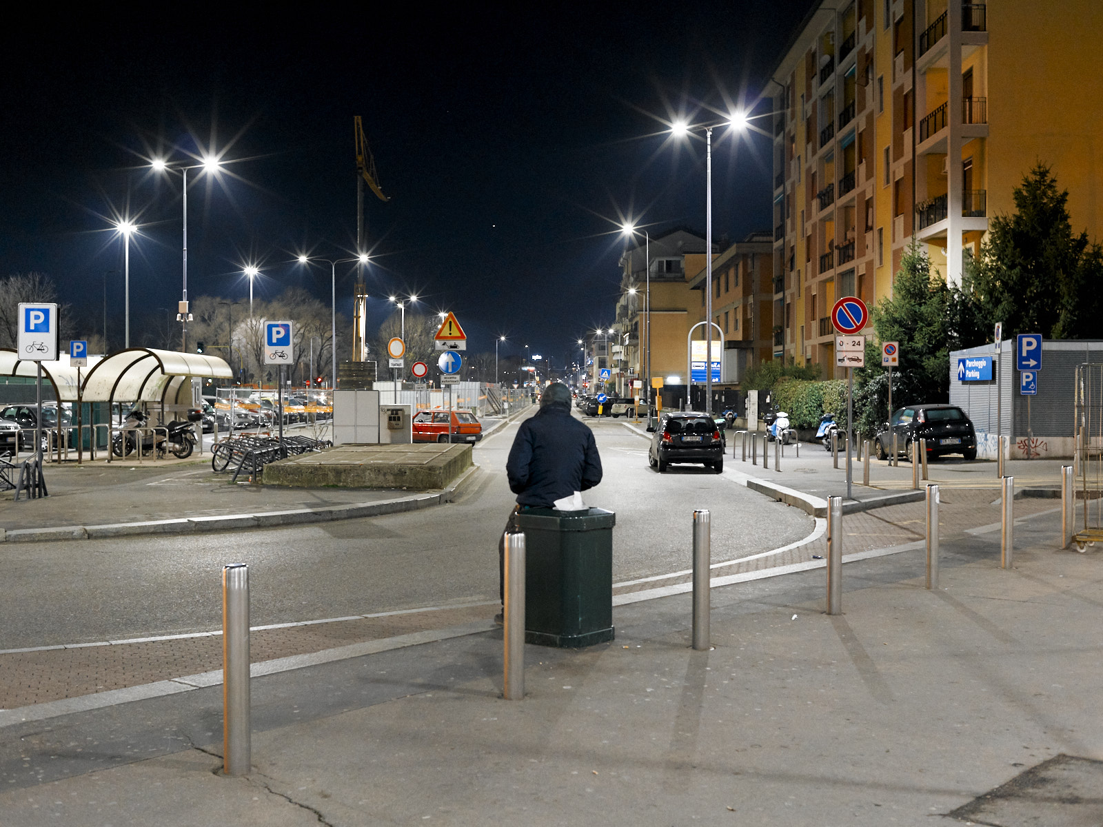 Trai and Subway Station / Christmas / II, Rogoredo, 2019