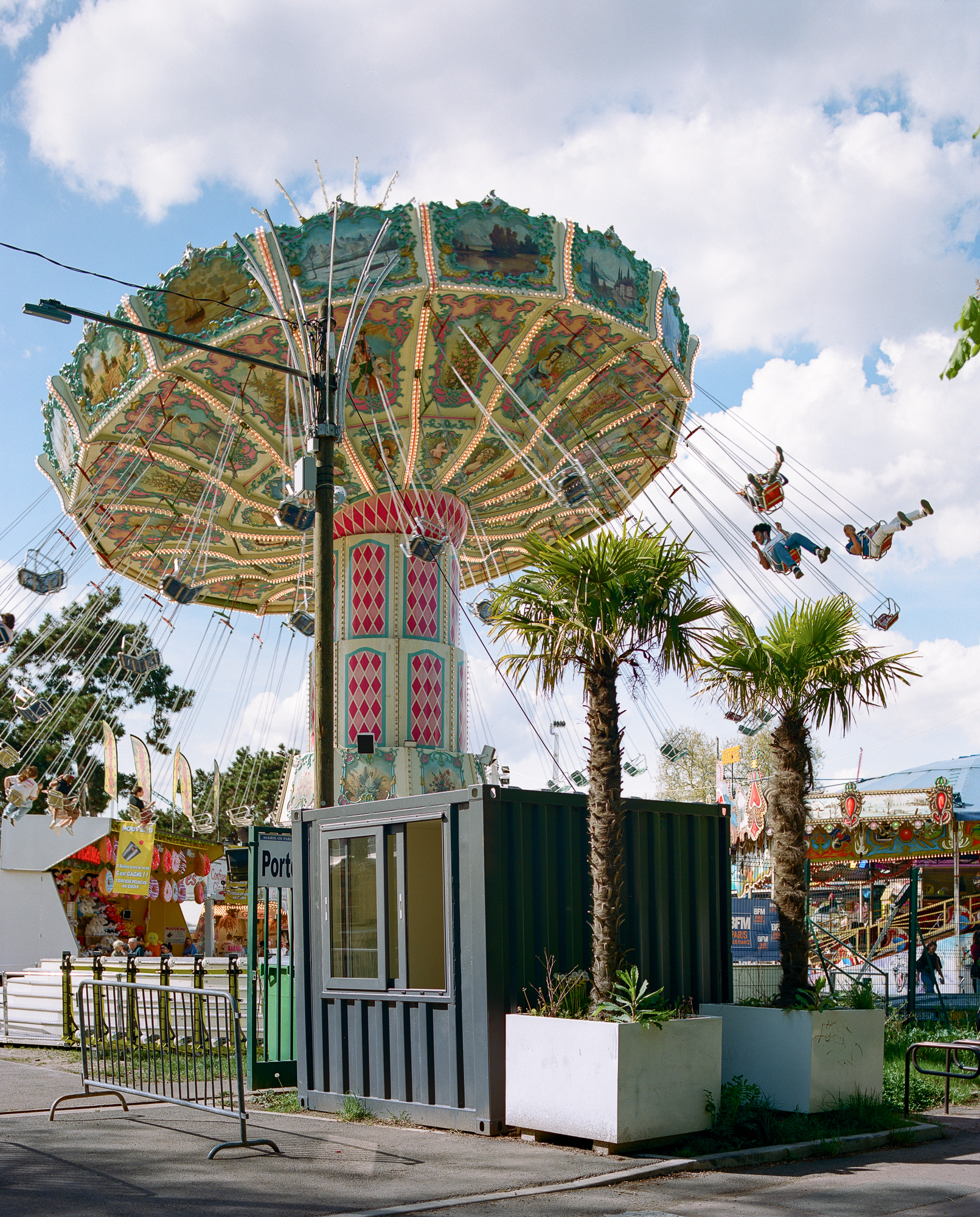 Tous les ans, la fête foraine prend place sur la pelouse de Reuilly