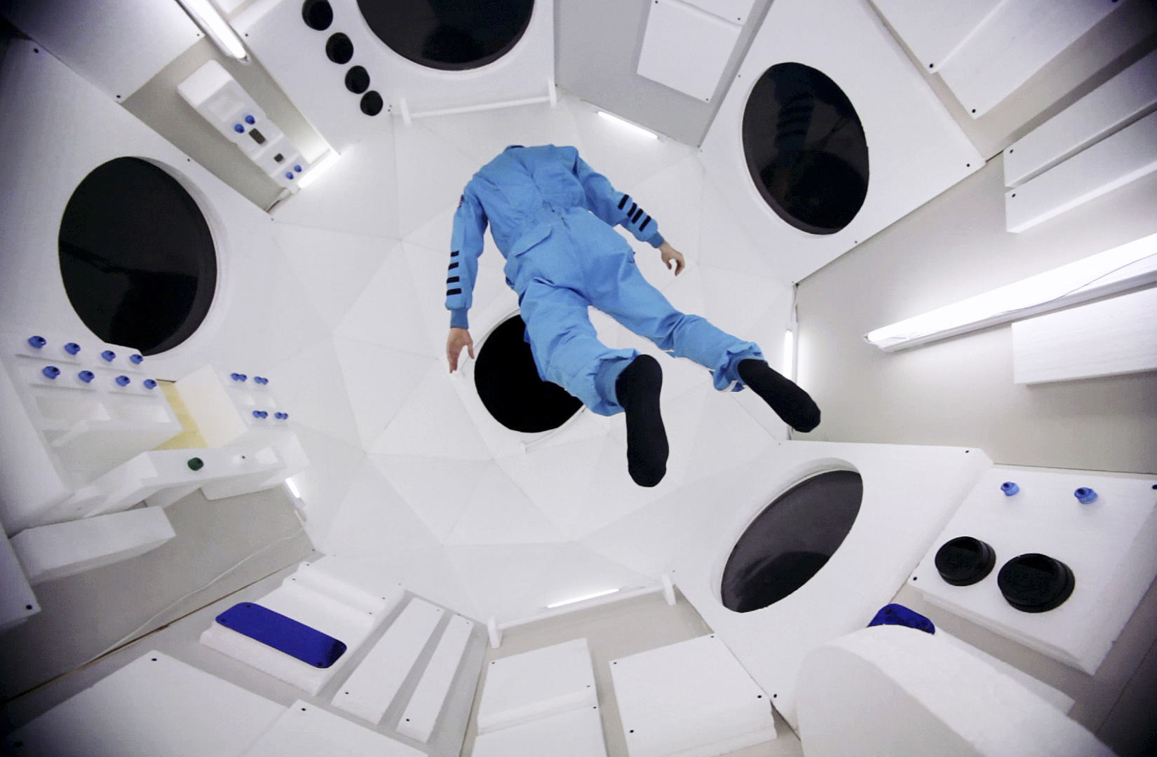 The One-Way Ticket // 2012 // Read more ︎︎︎