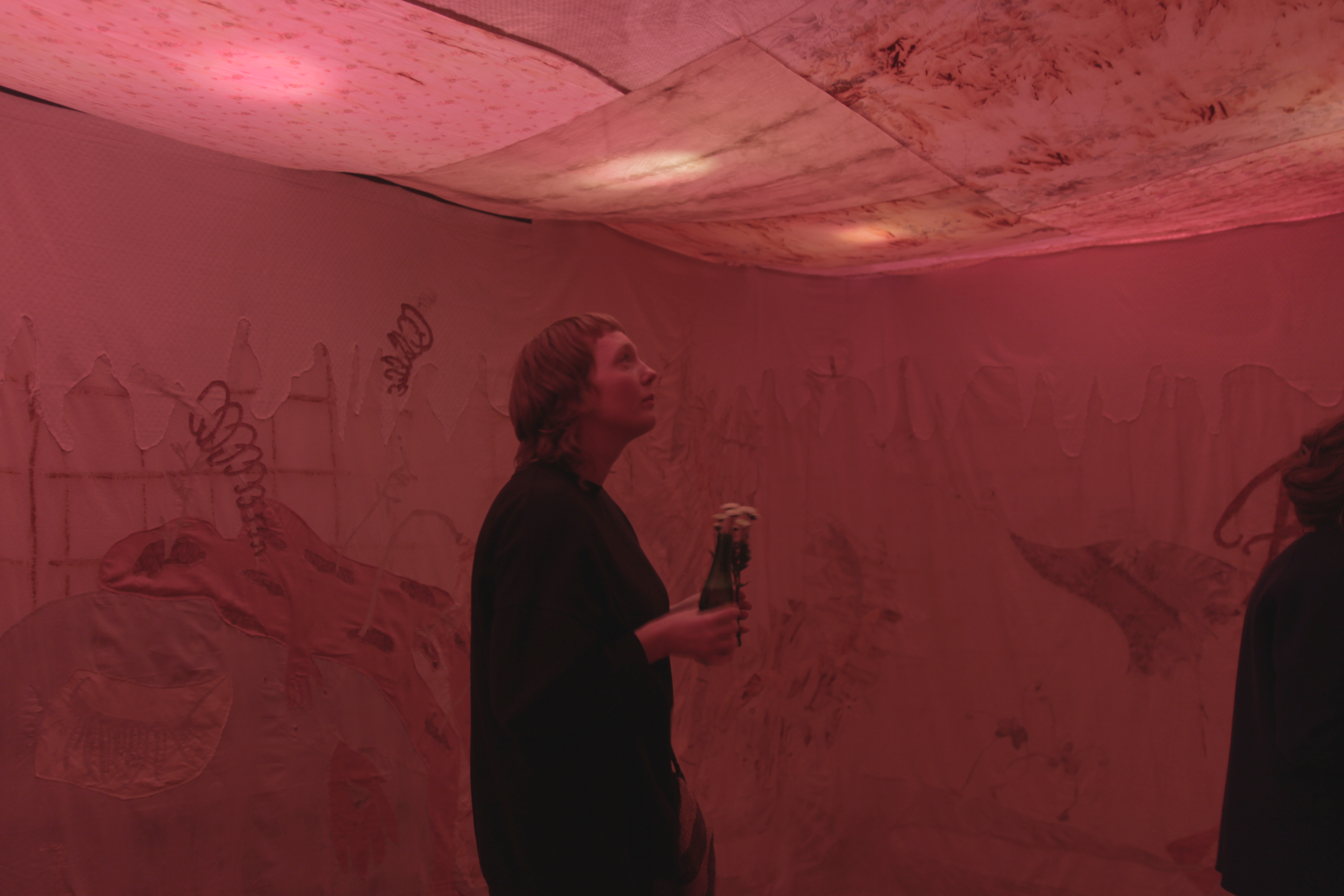 Anna Reutinger & Garance Wullschleger, Morte Liiiiiiiffeeeeeee, still naaaaaattuuuuree, exhibition opening, Galleri Nef, 2021. Photo: Mourning School