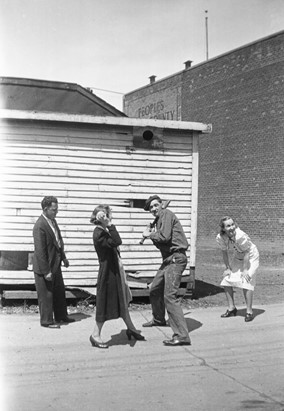 Curly, Marion, Johnnie, Agnes, May 1940