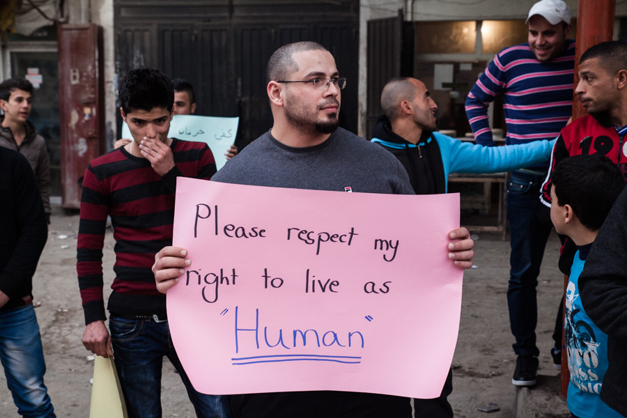 Beddawi camp, Tripoli, north Lebanon. Manifestations de jeunes r&eacute;clamant le droit d'&eacute;migrer pour un meilleur avenir. 