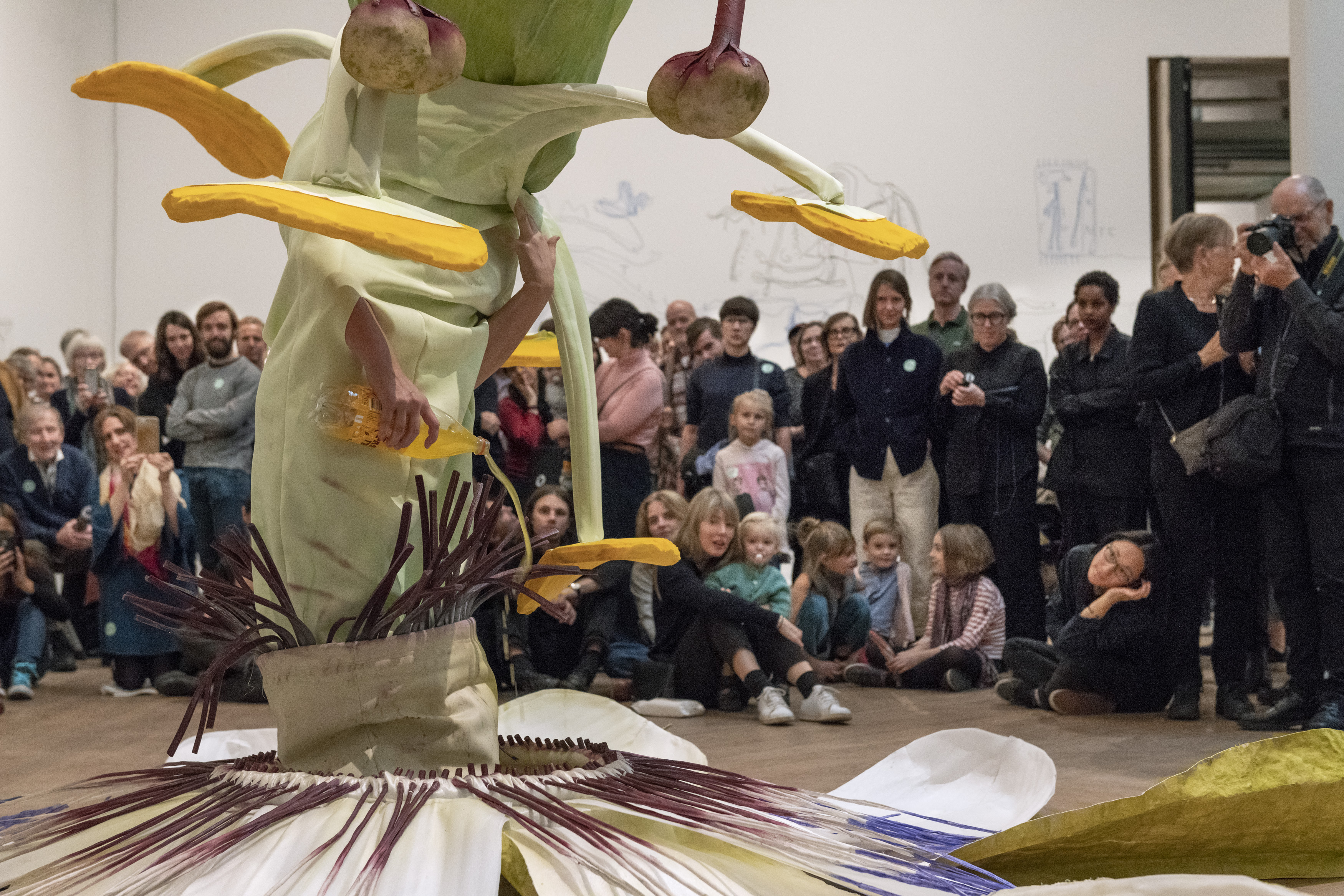 Ingela Ihrman, "The Inner Ocean (Passion Flower)", performance view.