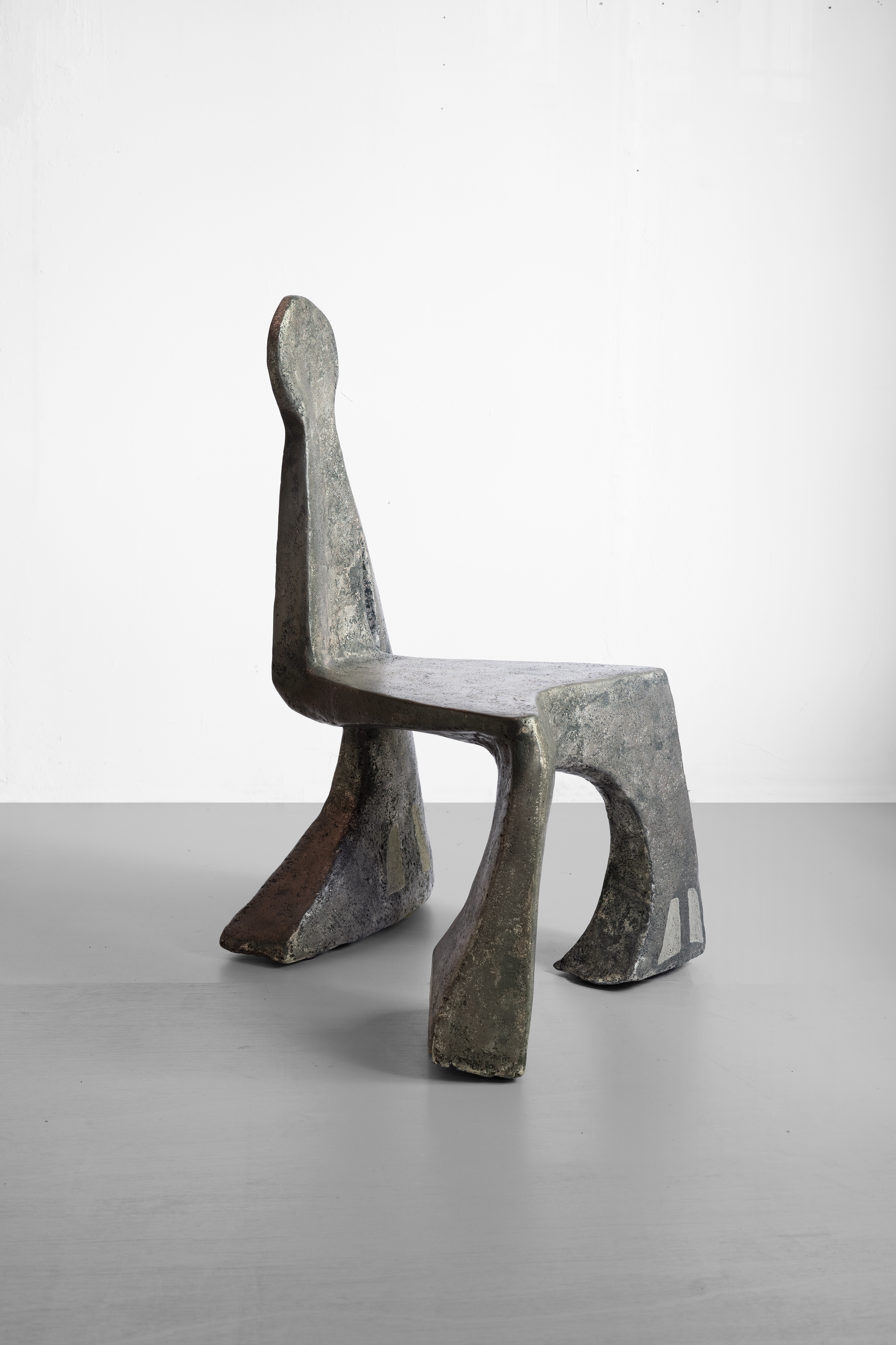 Watcher, 202598 x 65 x 64 cm