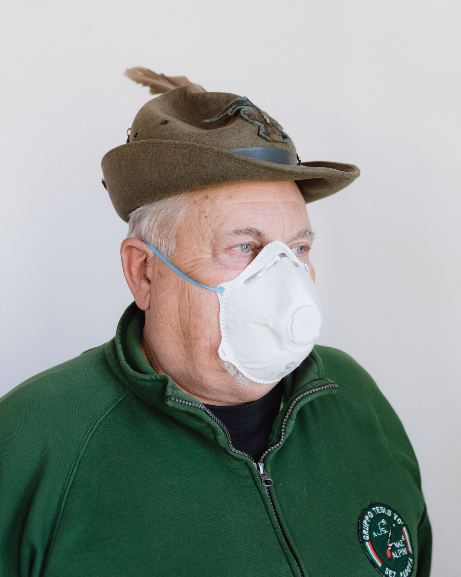 Alessandro, 63, alpine and retired, helps the district of Vo’ in the masks distribution.