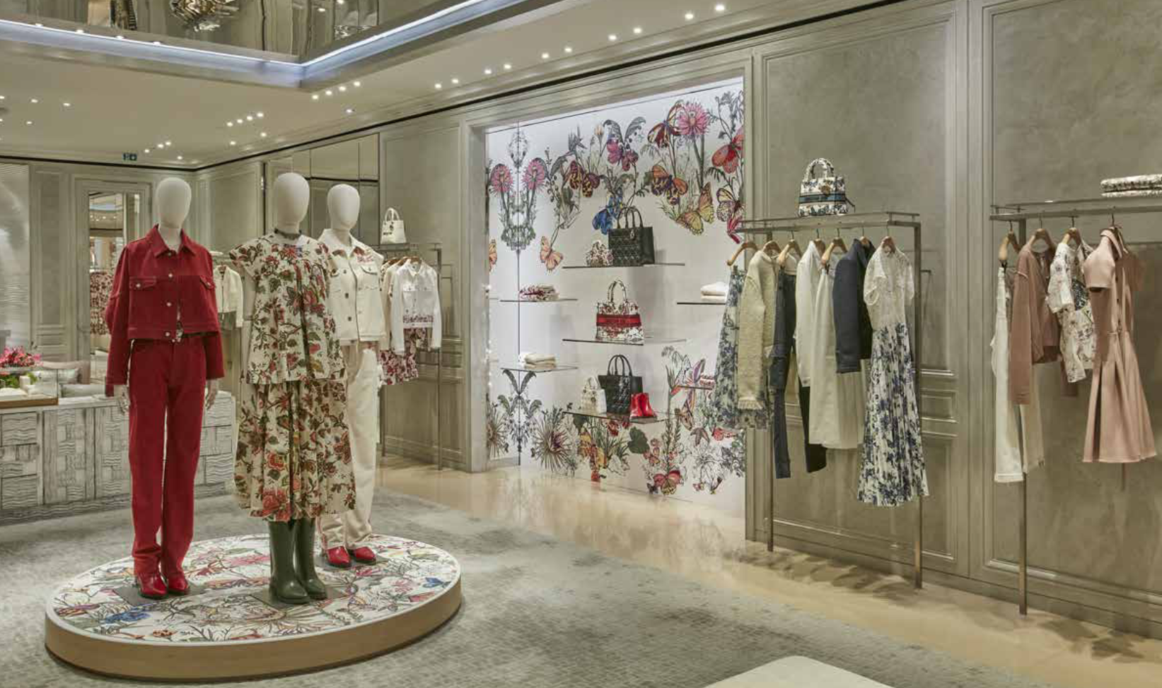 Dior New Bond Street Winter 23, 2023