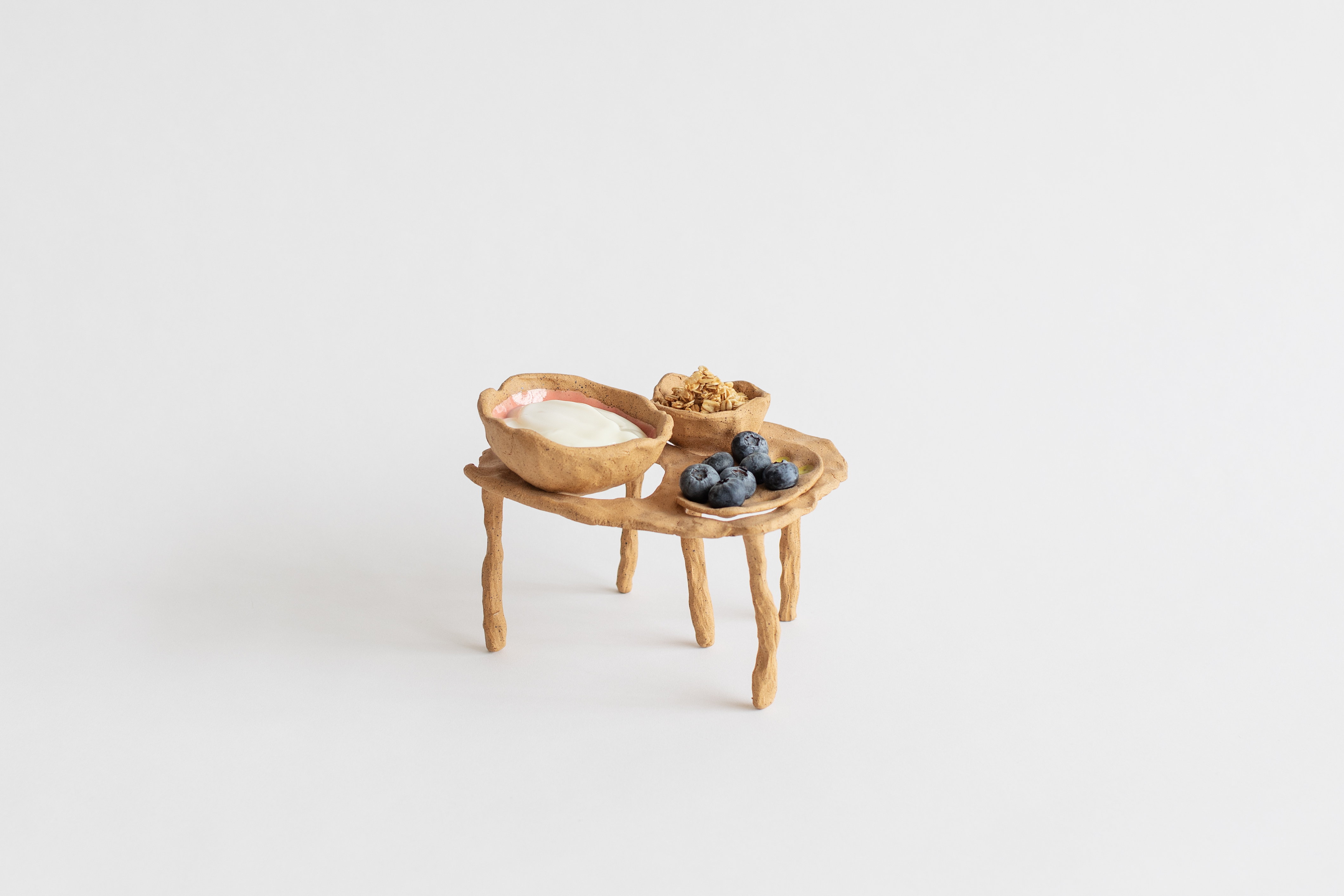 Things that hold (yogurt breakfast)