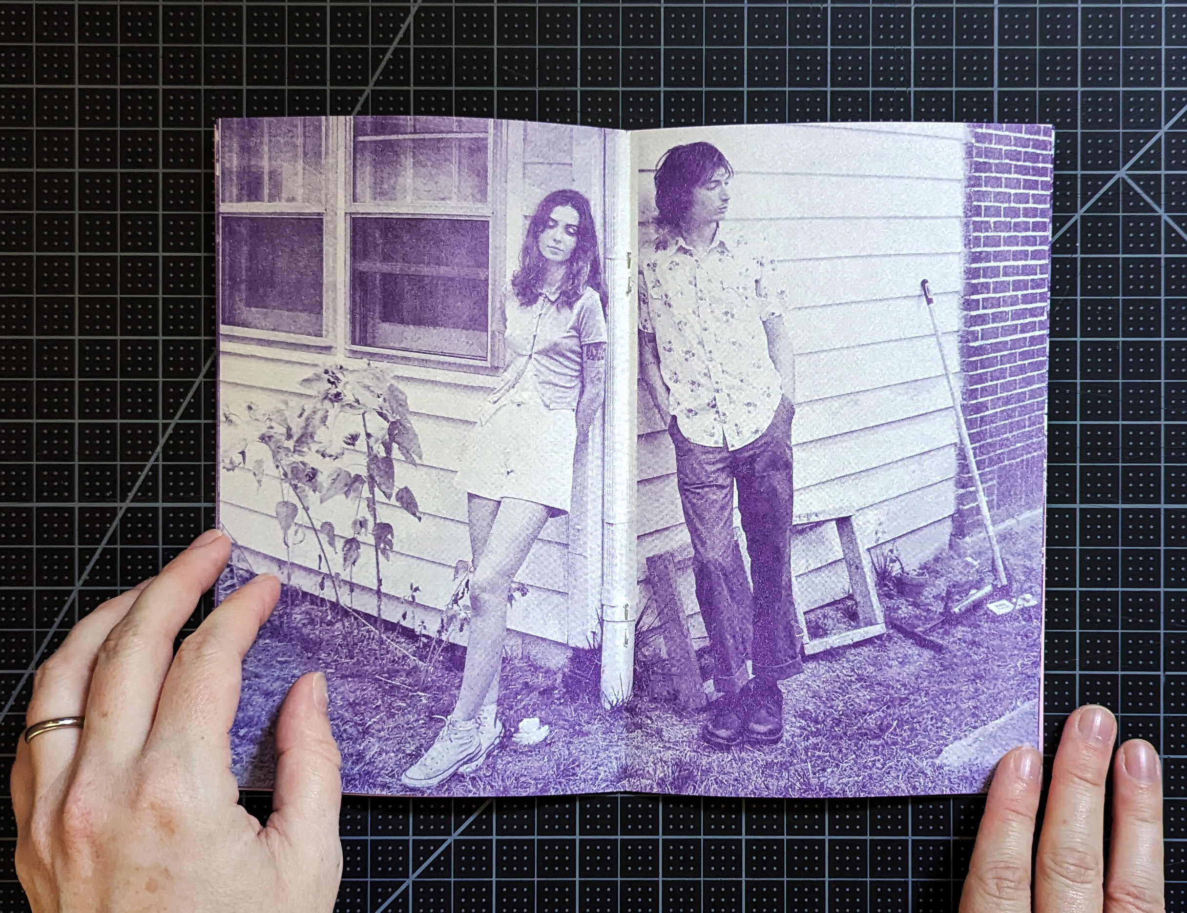 Endless Bummer, 12 pages, 5 x 8", single color risograph zine, 2023