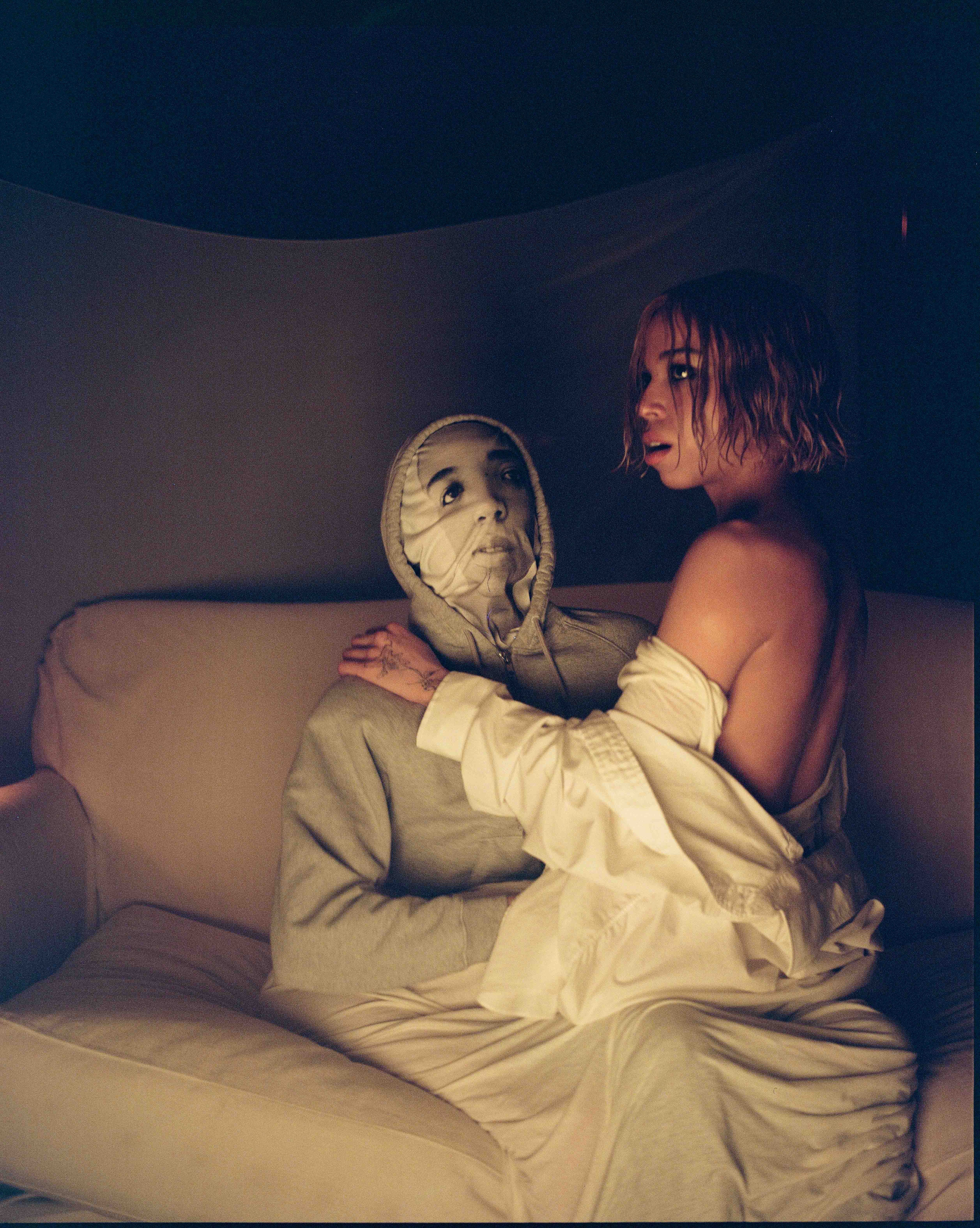 Zsela "Lily of the Nile"