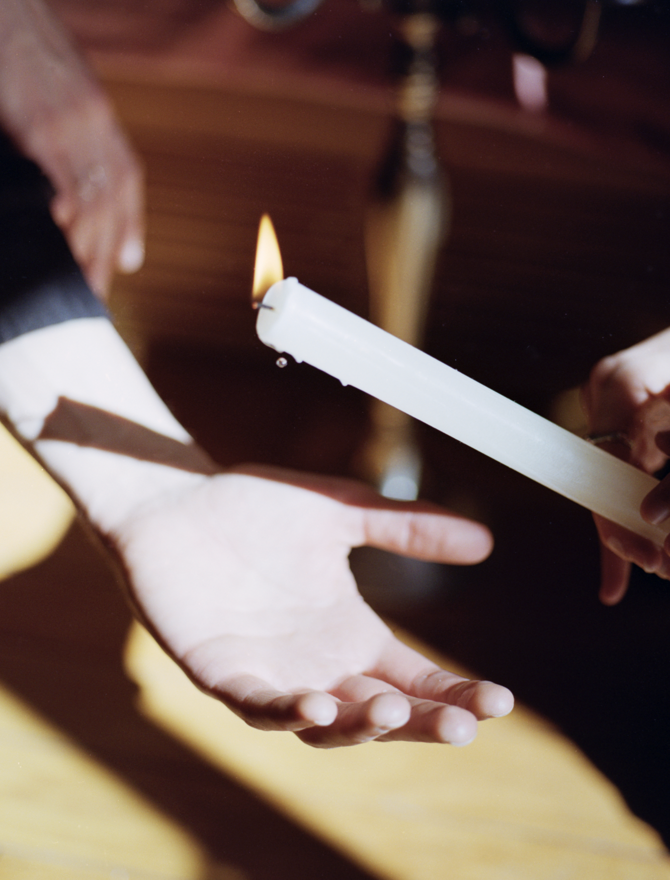 Fleur Bleu.e, Single cover, Pillow wet, 2024