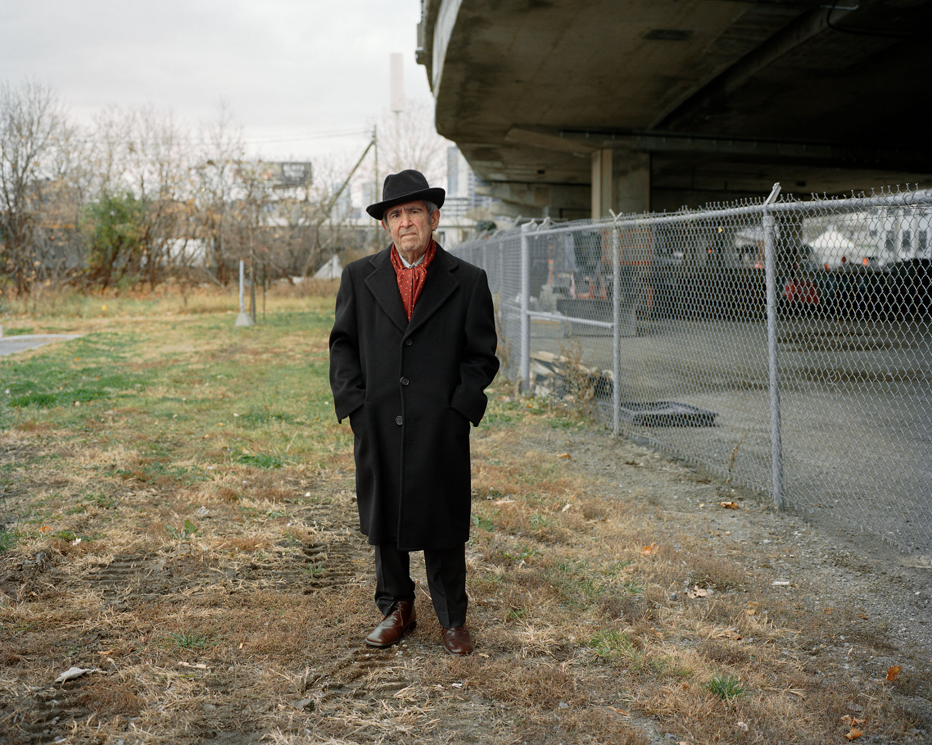 Dad on Forfar Street, Fall 2020, 32 x 40 inches/pouces, digital inkjet print, impression jet d'encre numérique, Goose Village, 2022