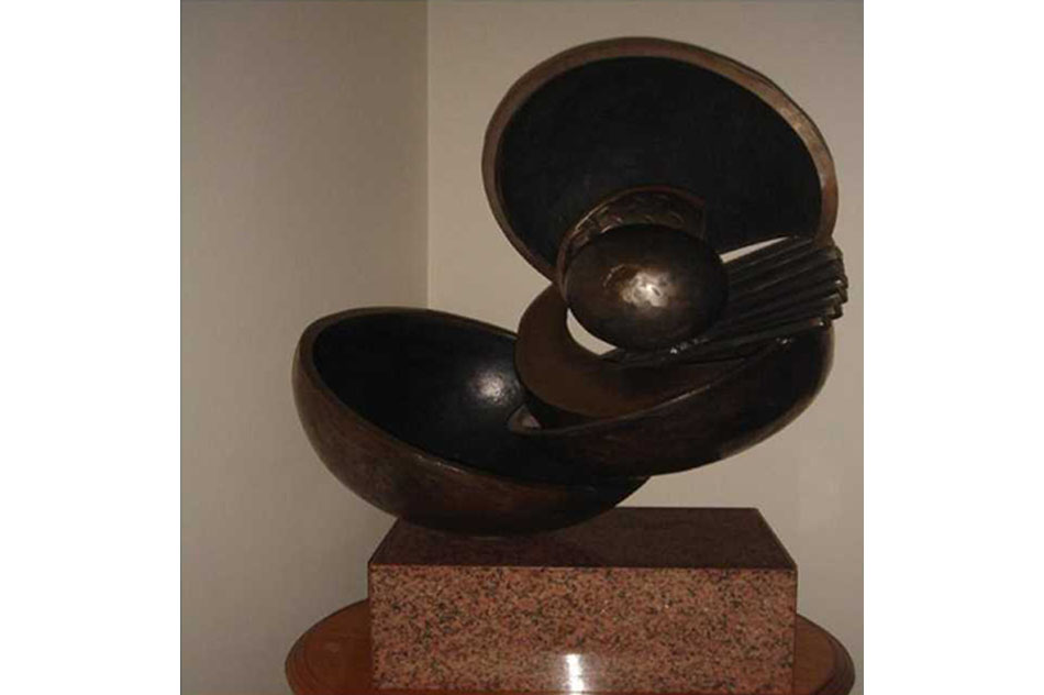 Sergio CastilloGénesis, 1977Fierro80 x 70 x 50 cm