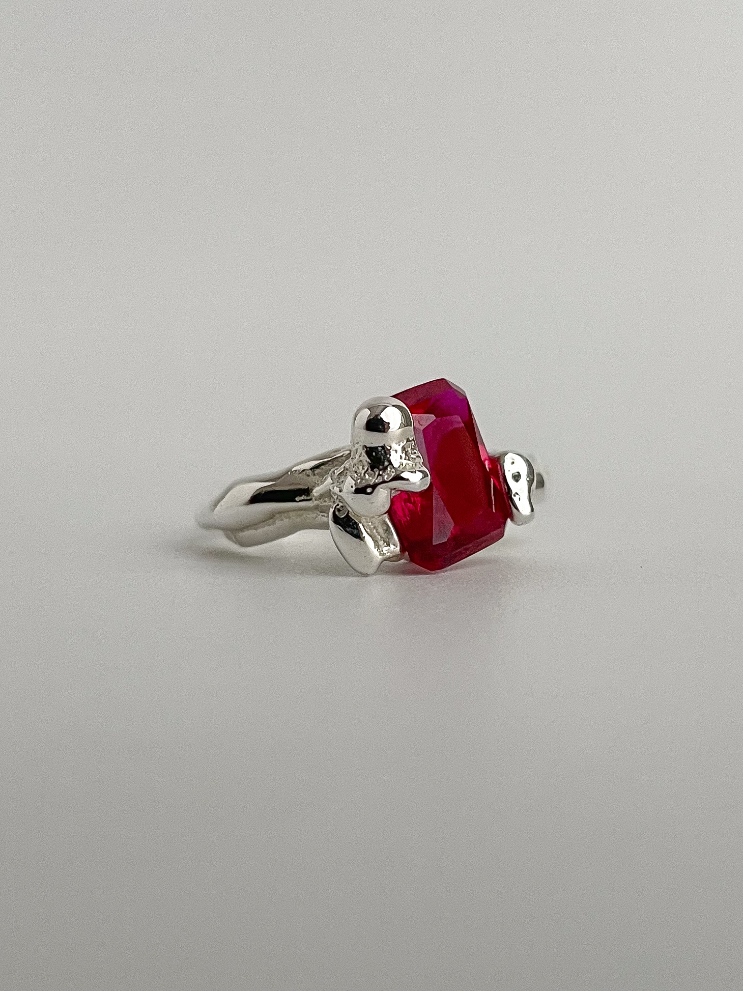 BLUME - SIZE J - SOLD