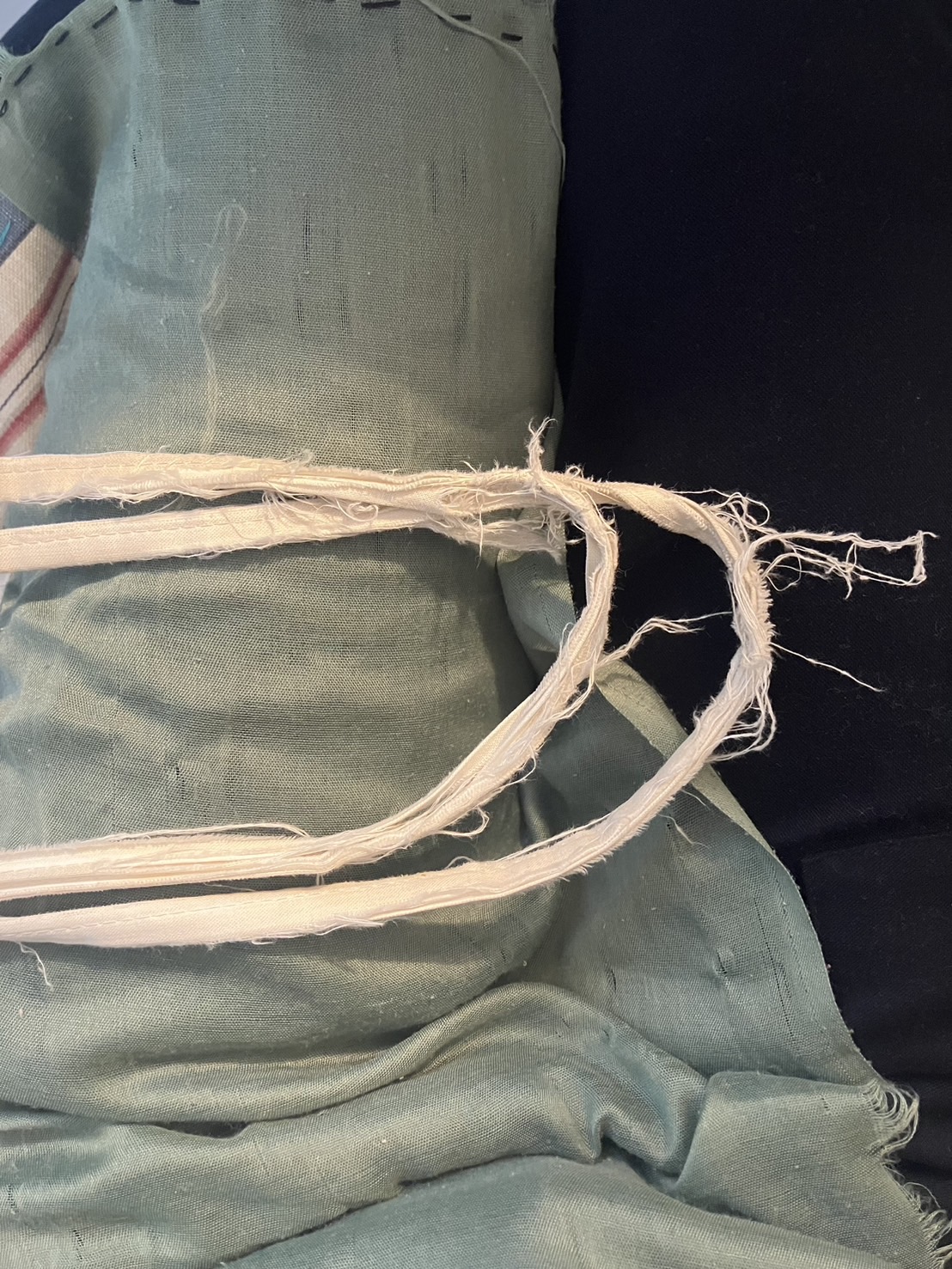 売られていない欠片 - OCTOBER 28, 2025