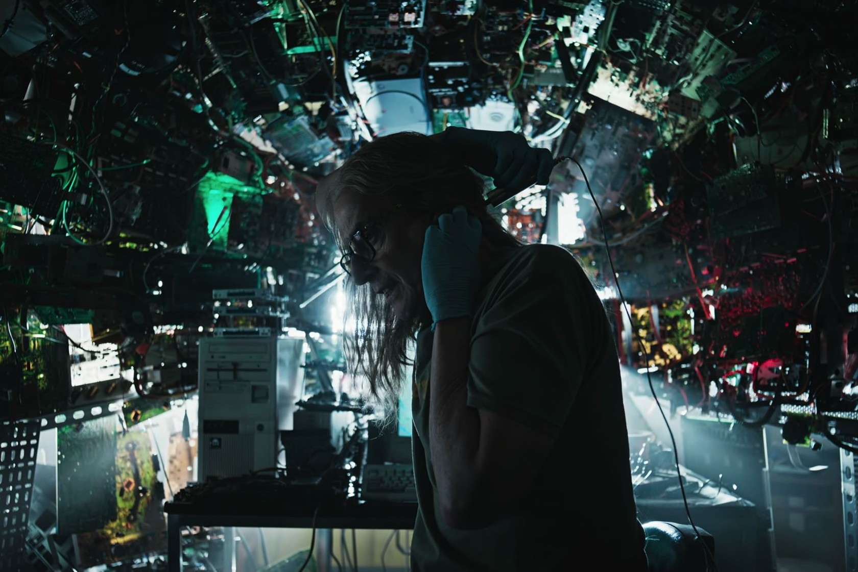 Black Mirror S7 Plaything