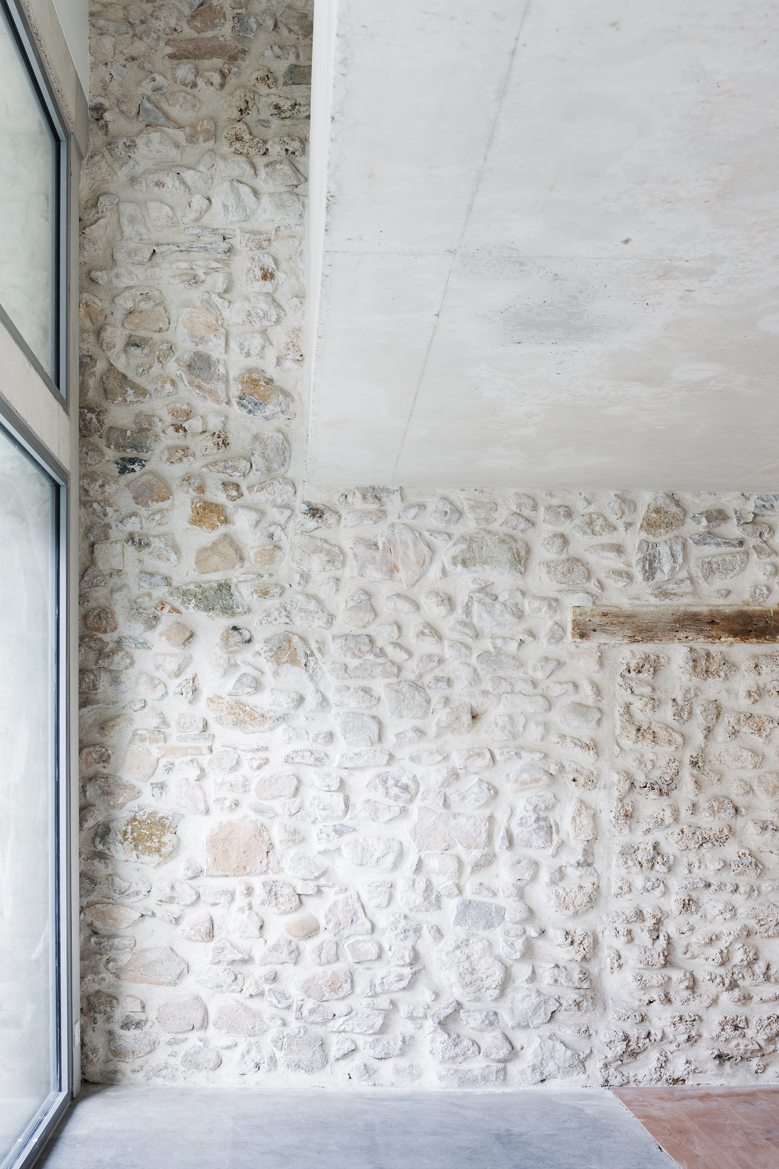 Rénovation d'une maison de village, Claix, Collaboration Guy Depollier et Lis & Daneau architectes