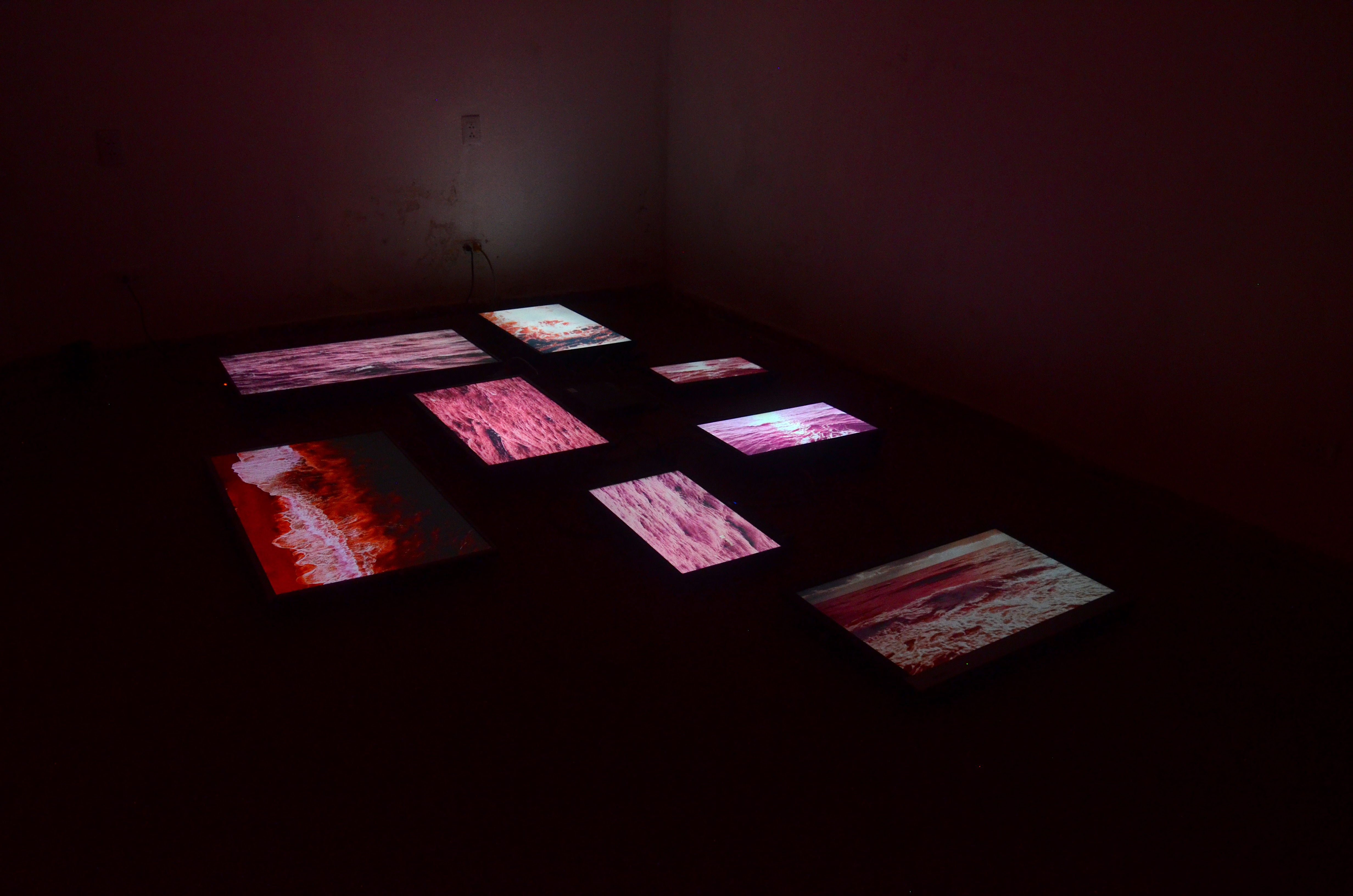 Exhibition view of 'Red sea' multimedia installation at self-managed cultural space 'Casa de Mamus'