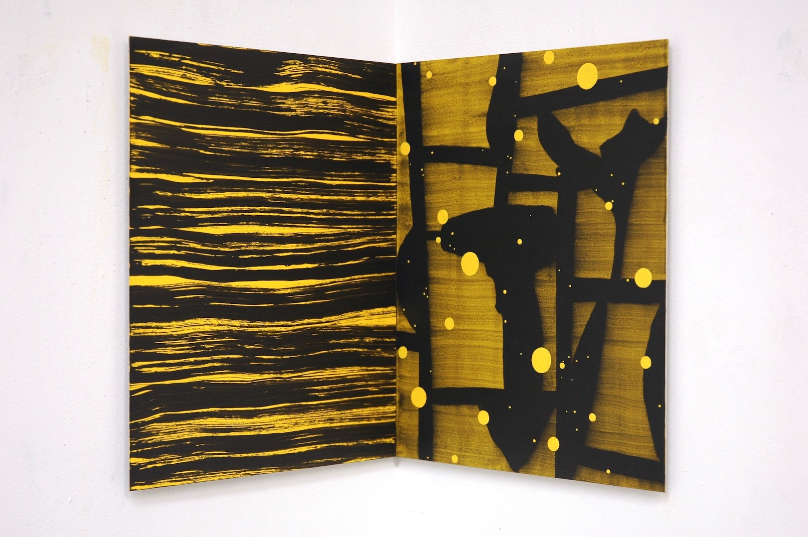 Untitled 2011, mixed media on paper/aluminium, 24 x 39 cm