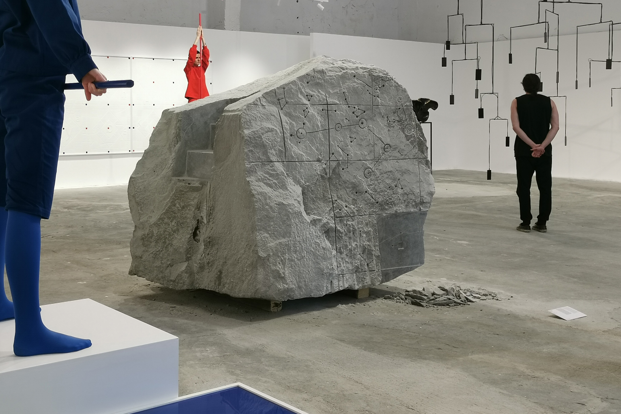 Sculptor 1, 2016/2023, granite, 170 x 170 x 150 cm.